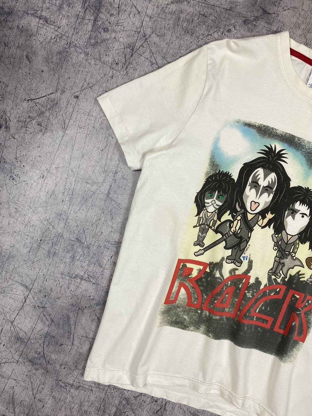 Vintage Vintage Kiss Humor Tee T Shirt Size US L / EU 52-54 / 3 - 3 Thumbnail