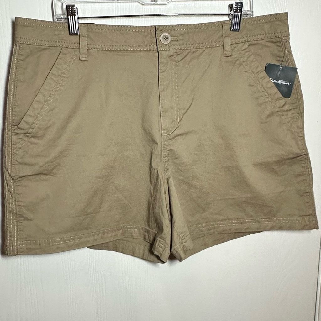 Eddie Bauer Eddie Bauer Womens Aspire Chino Shorts in Light Khaki Size 40" / US 18 - 2 Thumbnail