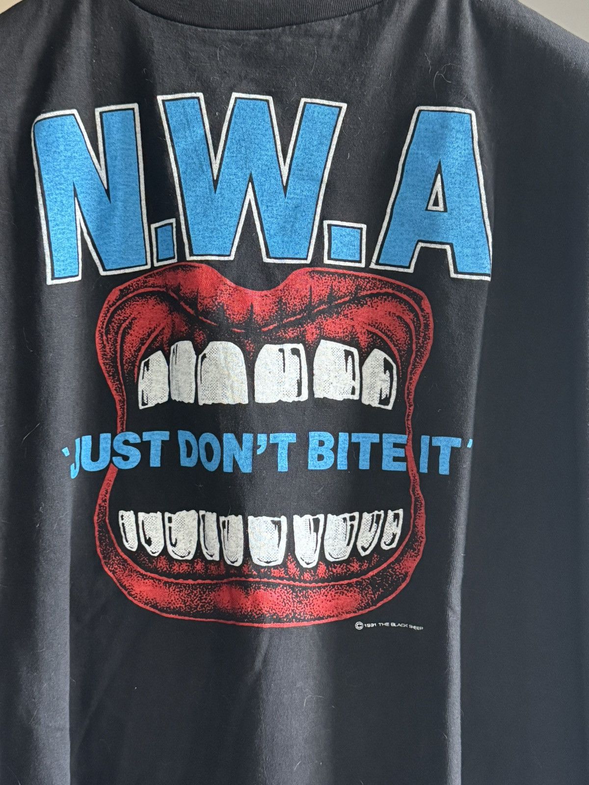 Vintage Vintage 1991. N.W.A. Just don’t bite it. XL 26/29 Size US XL / EU 56 / 4 - 2 Thumbnail