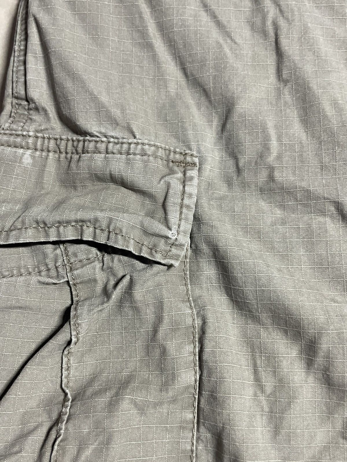 Carhartt Carhartt cargo shorts Size US 28 / EU 44 - 2 Thumbnail