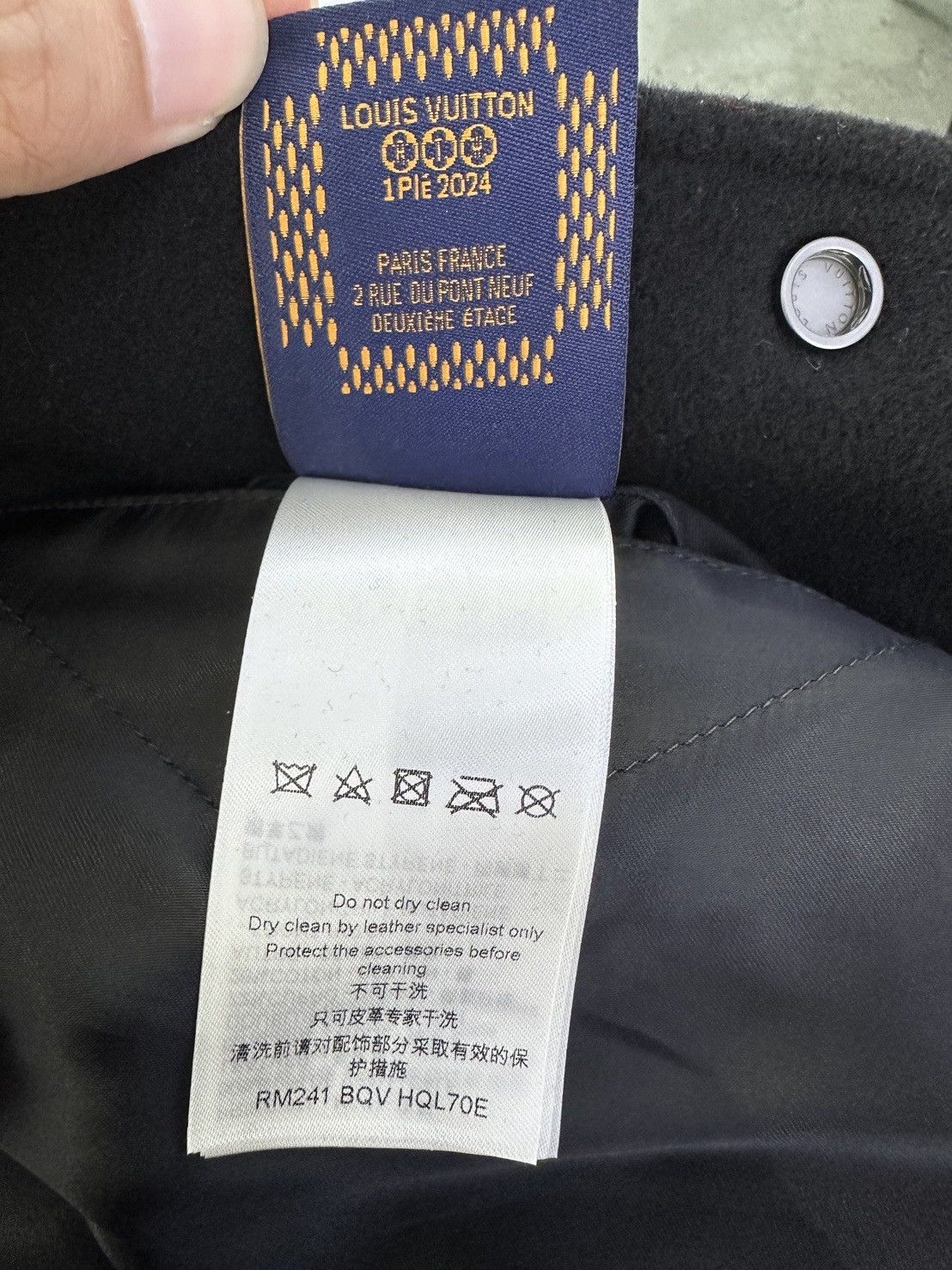 Louis Vuitton Louis Vuitton x Pharrell Size US L / EU 52-54 / 3 - 9 Thumbnail