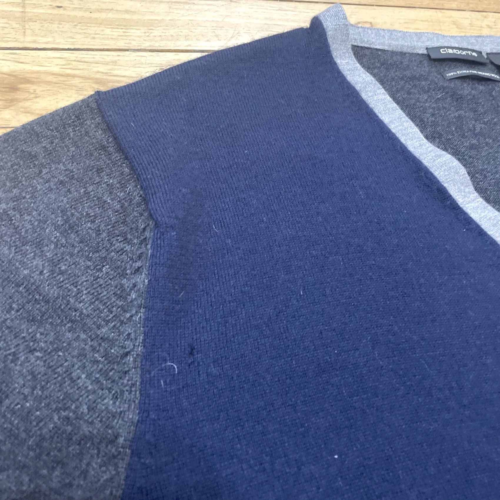 Liz Claiborne Claiborne Cardigan Sweater Men 2XL Navy Blue Wool V-Neck Preppy All Seasons Casual Size US XXL / EU 58 / 5 - 5 Thumbnail