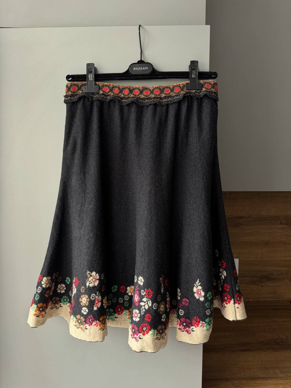 Designer × Vintage Ivko Serbia Multi Logo Floral Flowers Skirt Size 26" / US 2 / IT 38 - 1 Thumbnail