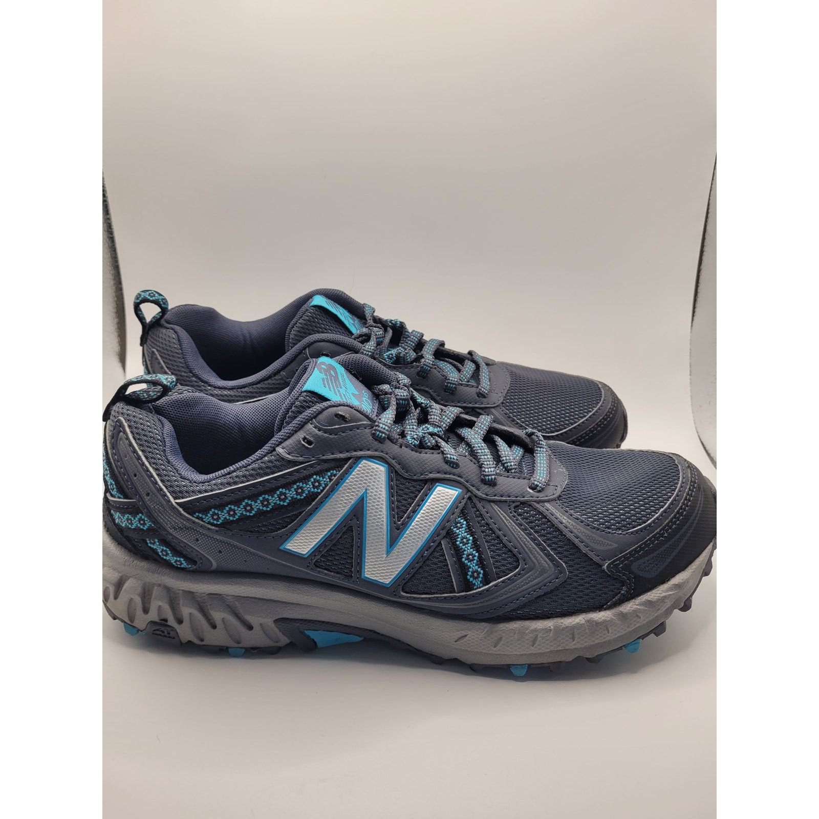Nike Nike Women Sneakers New Balance Navy/Turquoise/Grey Sz 9 Size US 9 / IT 39 - 1 Thumbnail