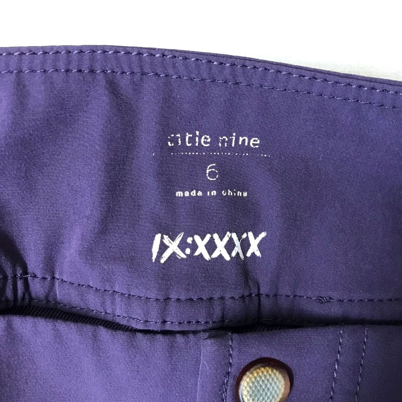 Vintage Title Nine Skirt Womens 6 BURGUNDY WOMEN SNAP WAIST POLYESTER BLEND POCKETS Size 28" / US 6 / IT 42 - 7 Thumbnail