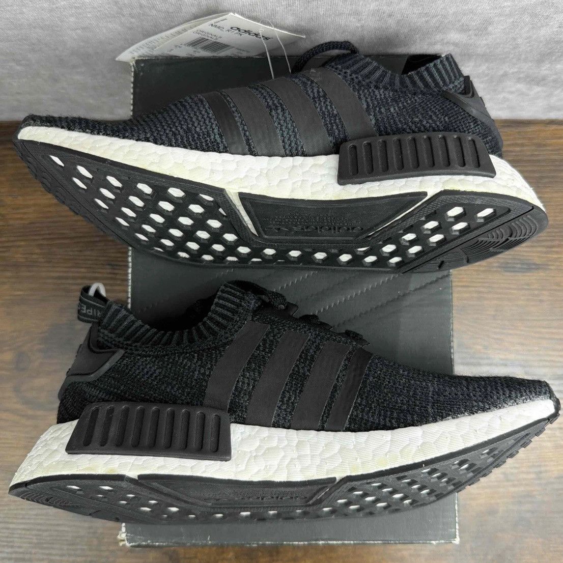 Adidas NEW Adidas NMD_R1 PK Winter Wool Core Black Size 5 6W BB0679 Size US 5 / EU 37 - 4 Thumbnail