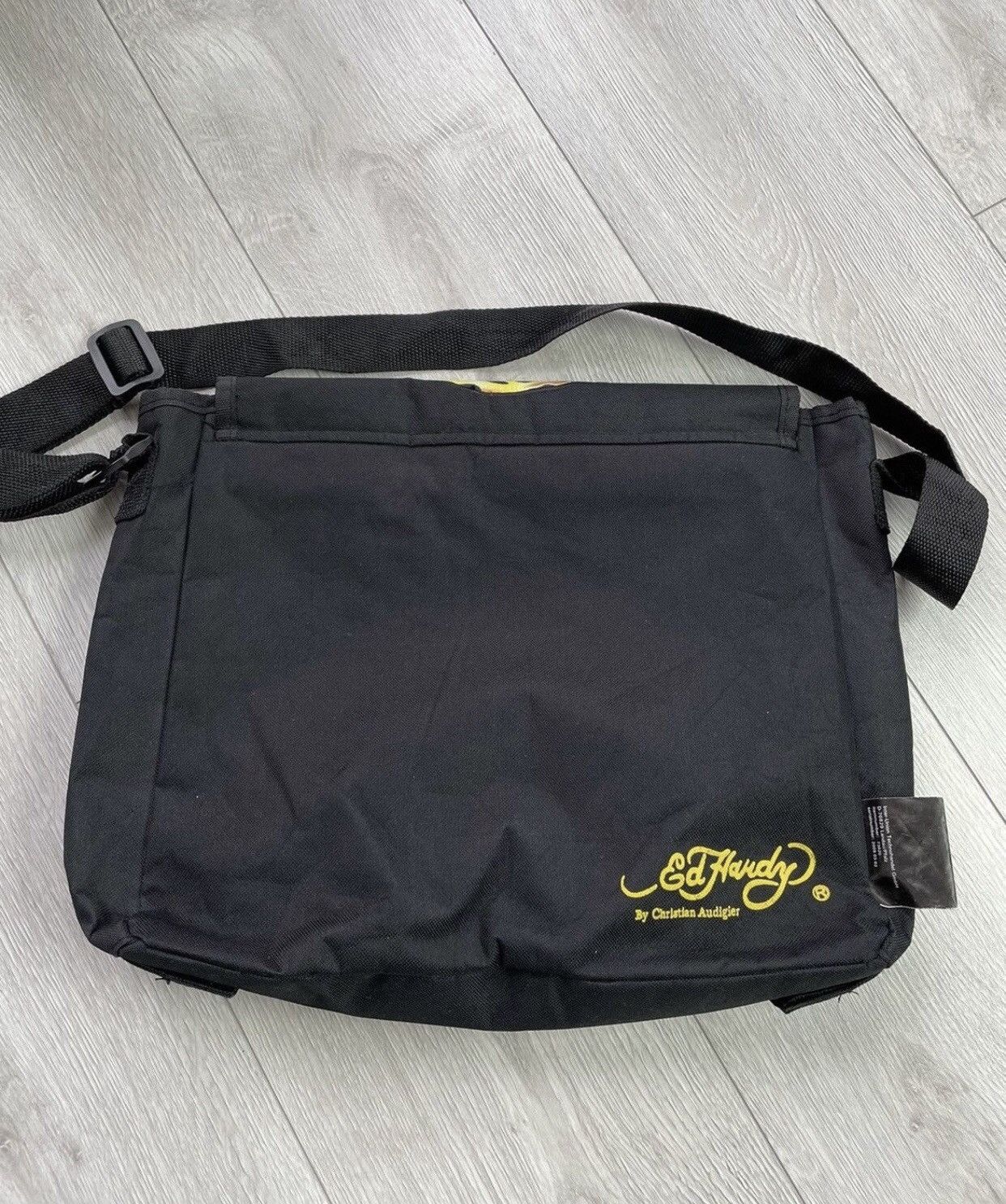 Christian Audigier × Ed Hardy × Vintage 🔥Ed Hardy Tiger Vintage Messenger Bag🔥 Size ONE SIZE - 7 Thumbnail