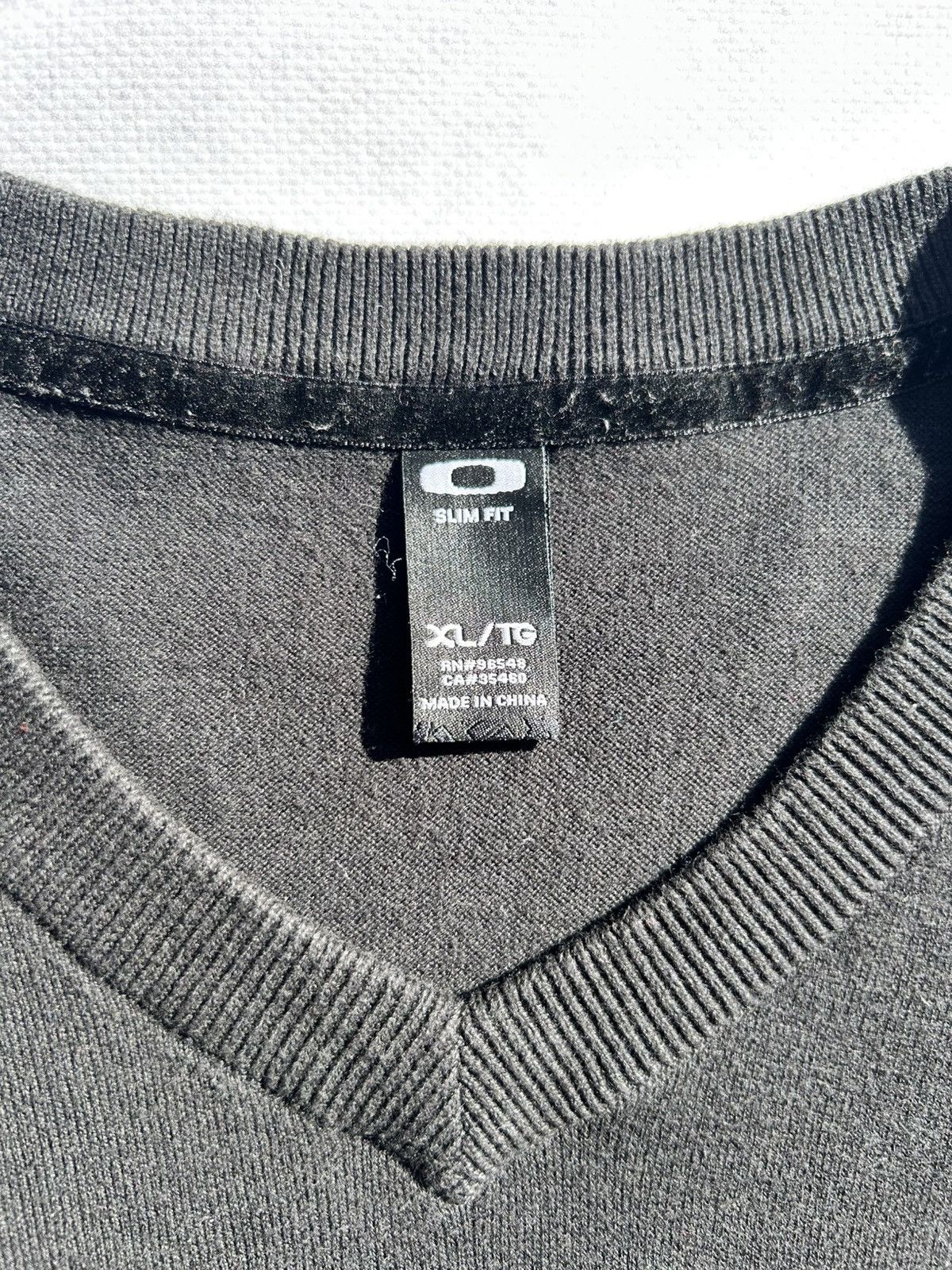 Oakley Oakley V-Neck Pullover Sweater Autumn Slim Fit Size XL Size US XL / EU 56 / 4 - 6 Thumbnail
