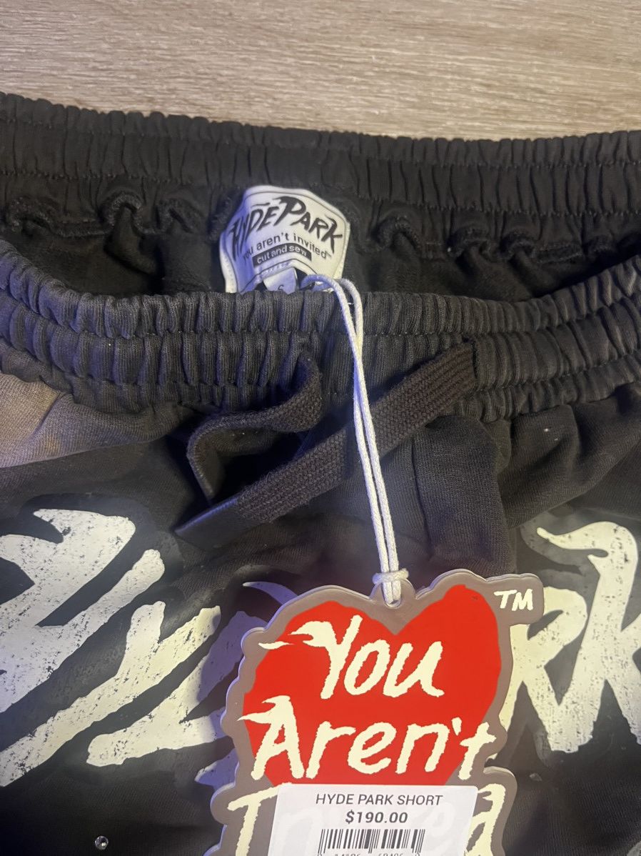 Hyde Park Goods Hyde Park “You Aren’t Invited” Shorts Size US 32 / EU 48 - 6 Thumbnail