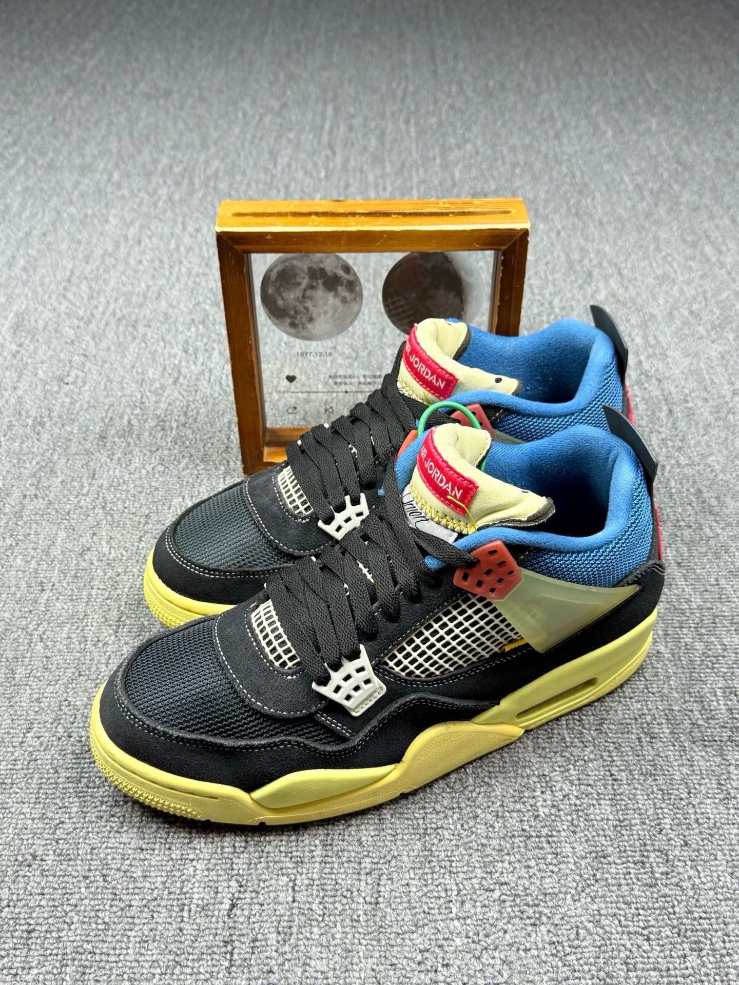 Nike Nike AJ4 Blue Lowtop Sneakers 11 Men Size US 11 / EU 44 - 1 Thumbnail