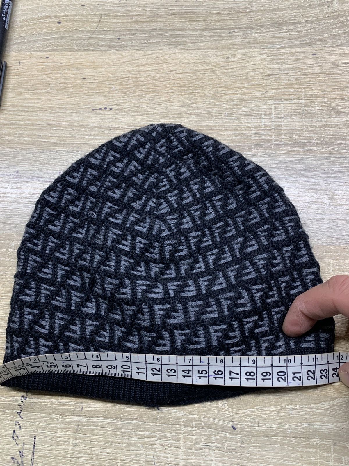 Fendi Fendi monogram Beanie Size ONE SIZE - 6 Thumbnail
