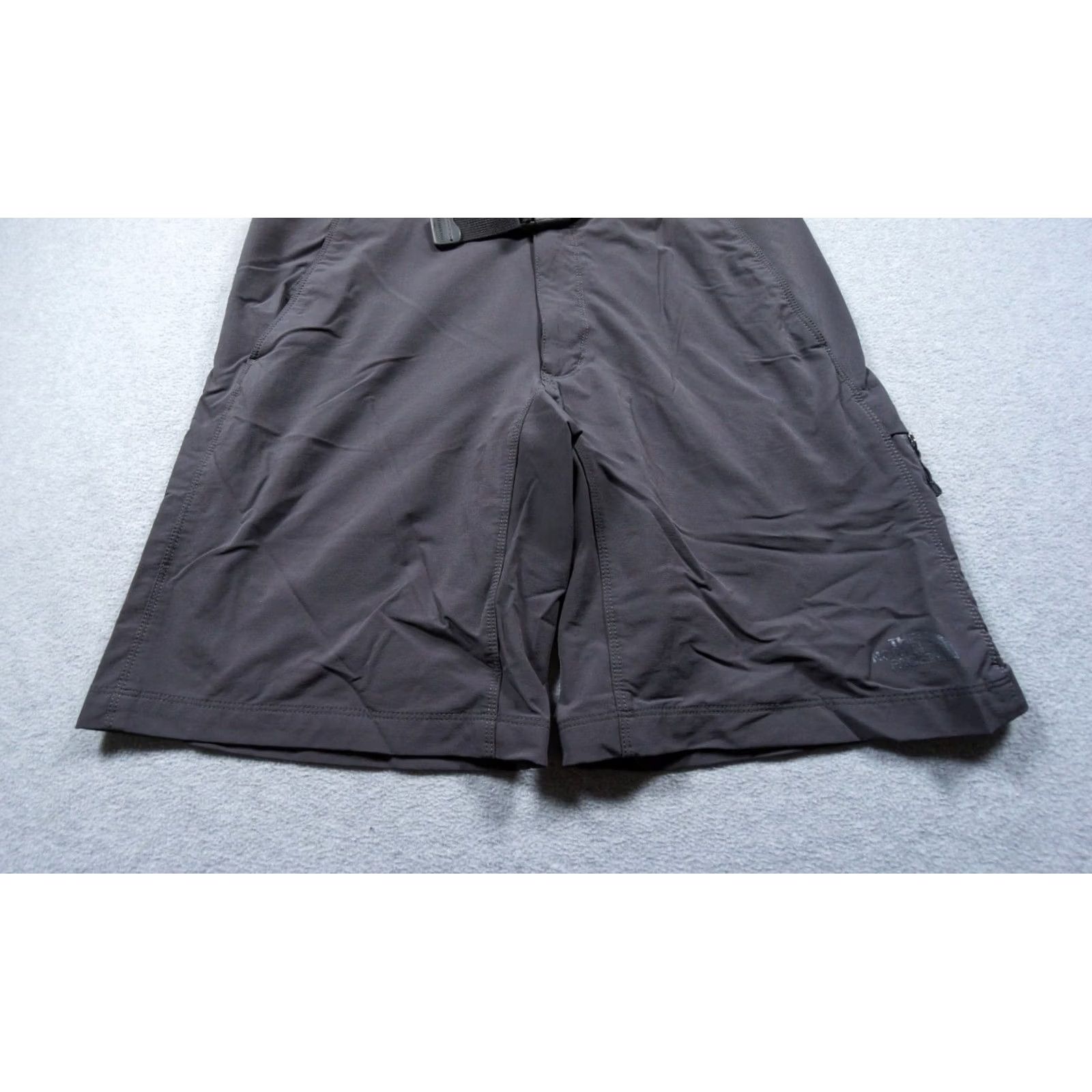 The North Face The North Face Shorts Mens 32 Gray Belted Stretch Zip Pockets Outdoors Nylon Short pants Size US 32 / EU 48 - 3 Thumbnail