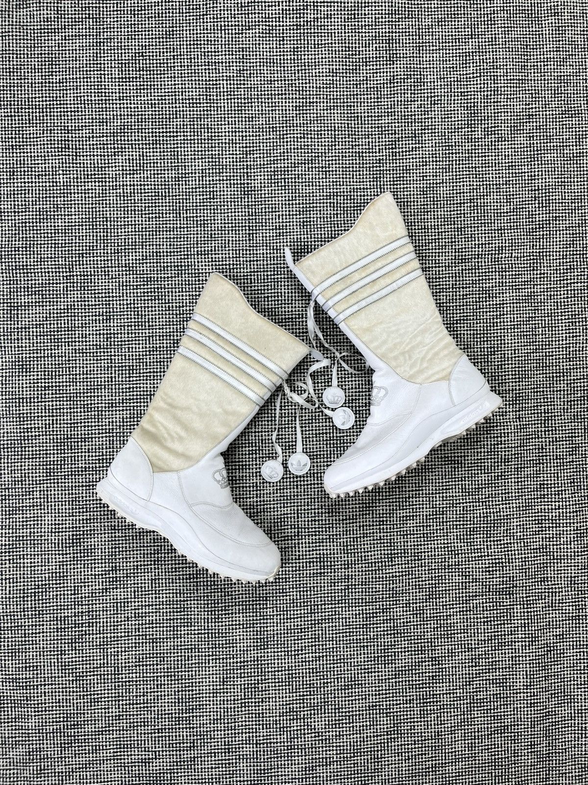 adidas gazelle silver green womens Adidas Missy Elliot 2000s Boxing Boots 38/39 – darina`s garms