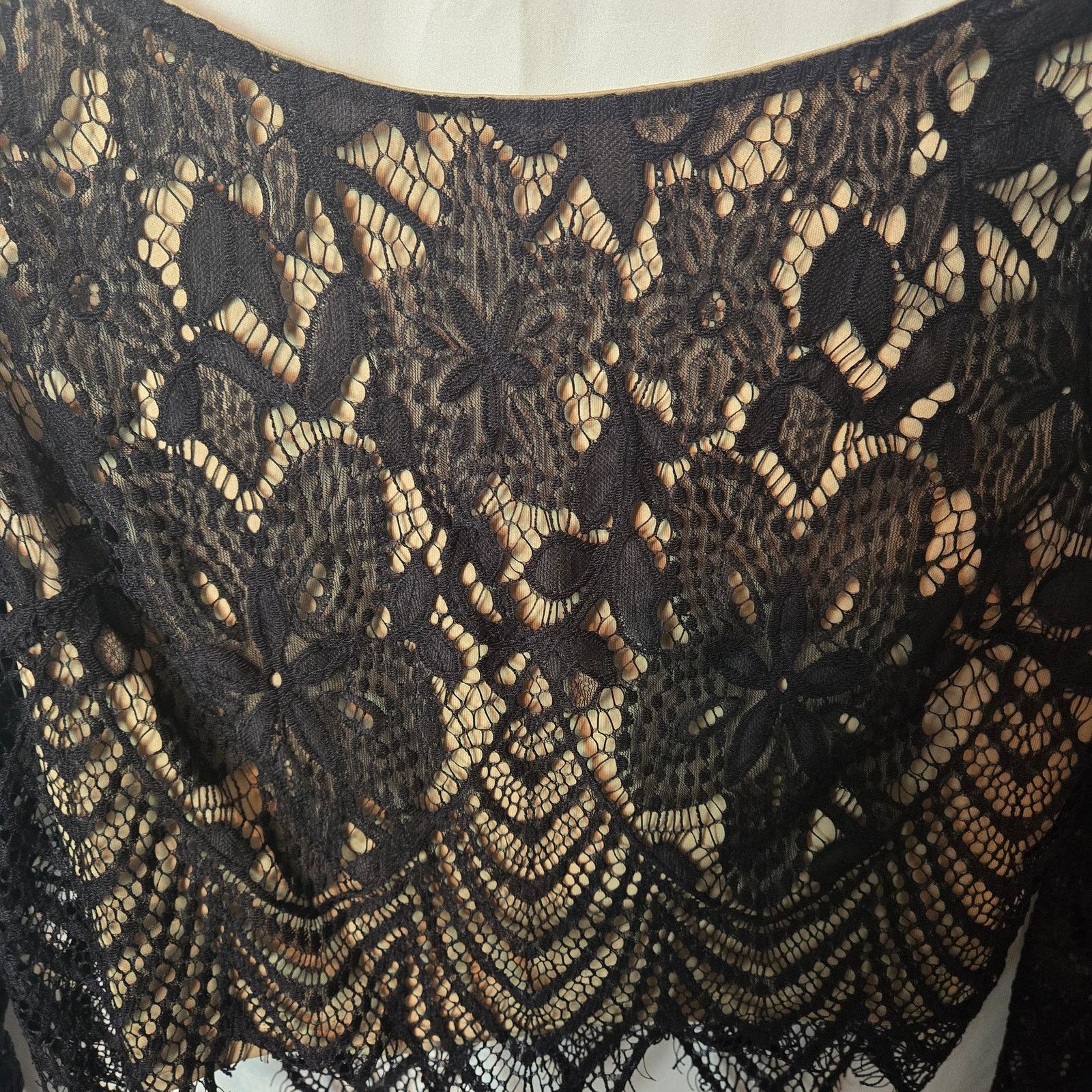 Guess Guess Black Lace Cropped Blouse Size Small Size S / US 4 / IT 40 - 4 Thumbnail