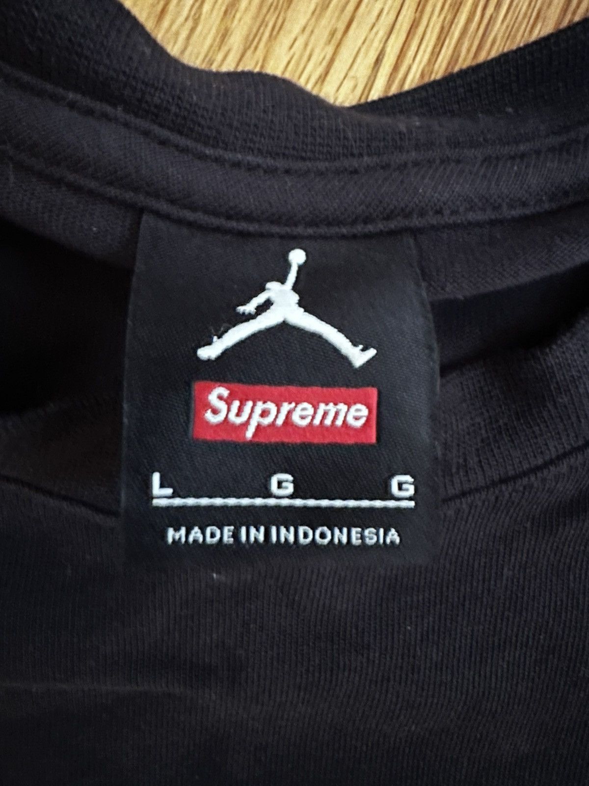 Jordan Brand × Supreme Supreme x Jordan Jumpman Logo Tee in size Large Size US L / EU 52-54 / 3 - 3 Thumbnail