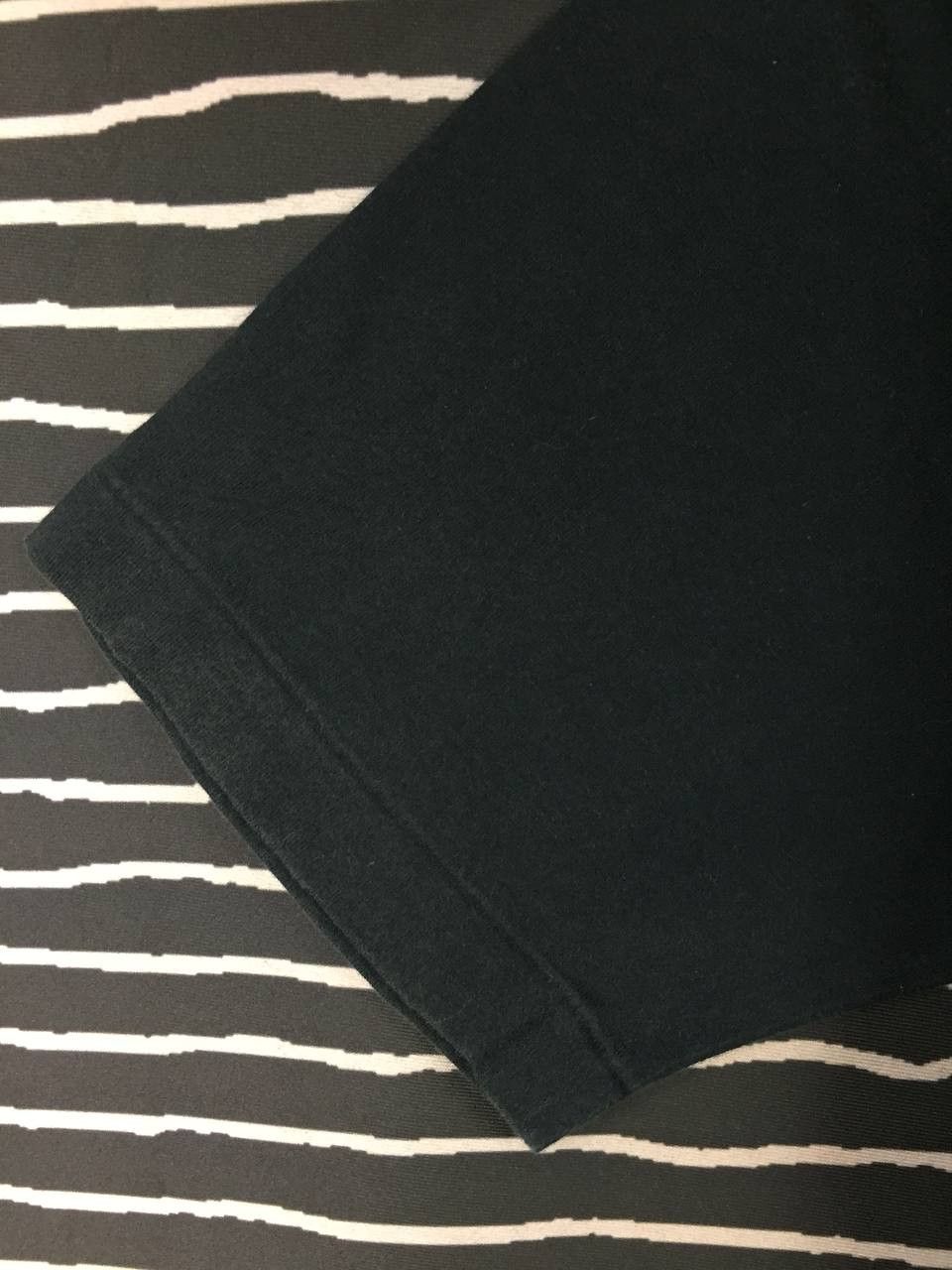 Guess Vtg Guess Jeans Classic Script Logo Streetwear Tee Size US M / EU 48-50 / 2 - 7 Thumbnail