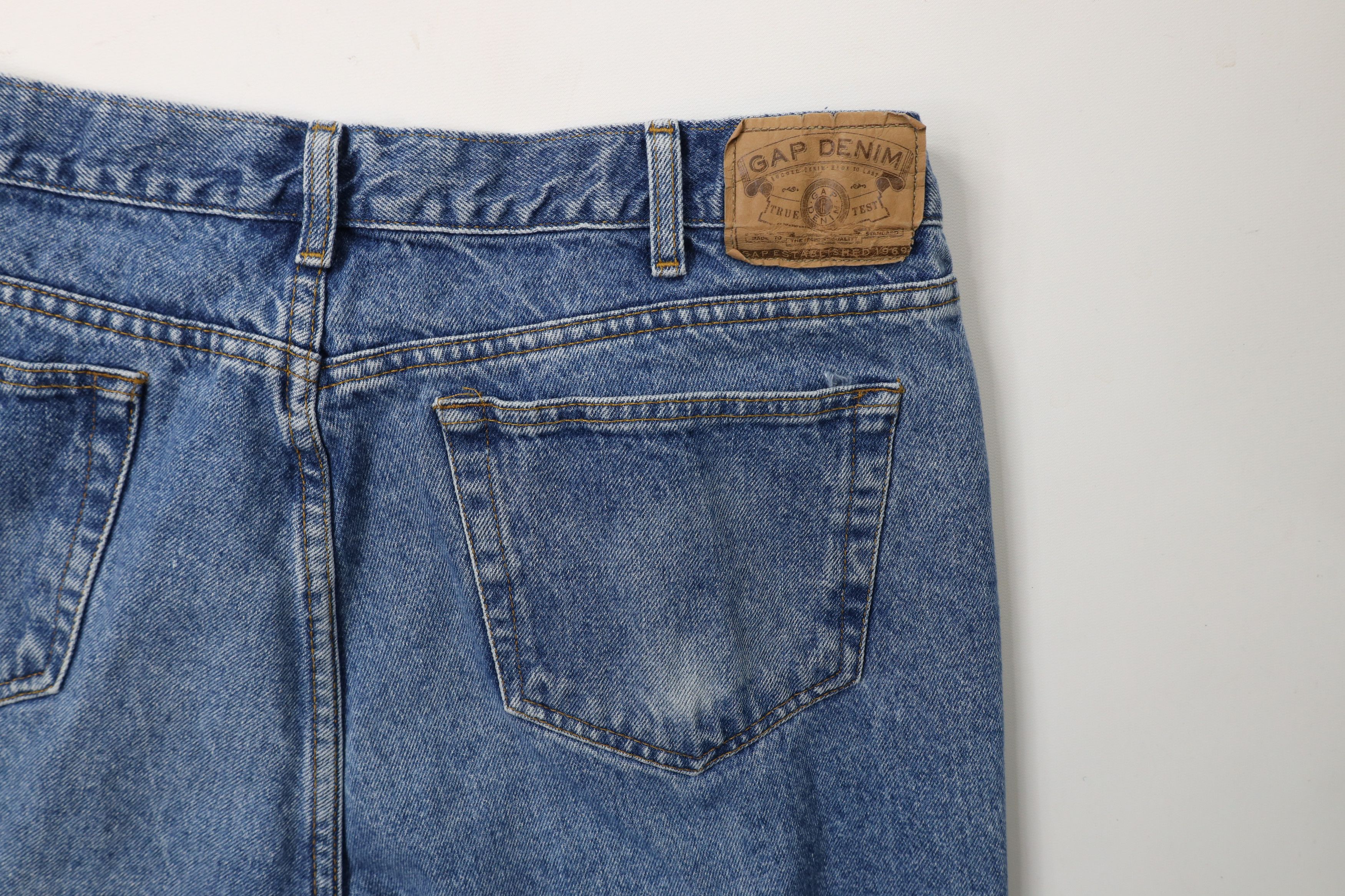 Gap × Vintage Vintage 90s Gap Tapered Leg Easy Relaxed Fit Denim Jeans USA Size US 40 / EU 56 - 12 Thumbnail