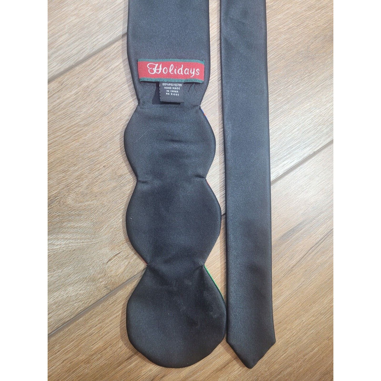 & Other Stories Men's Red Neck Tie Christmas Ornament Holiday Necktie Size 44 - 4 Thumbnail