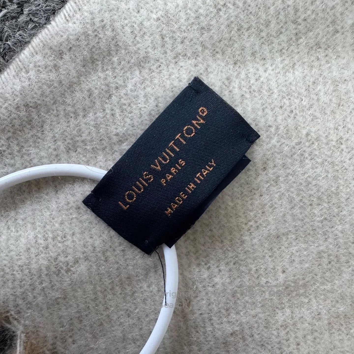 Louis Vuitton Louis Vuitton Double-sided reading glasses, fringes, scarf Size ONE SIZE - 5 Thumbnail