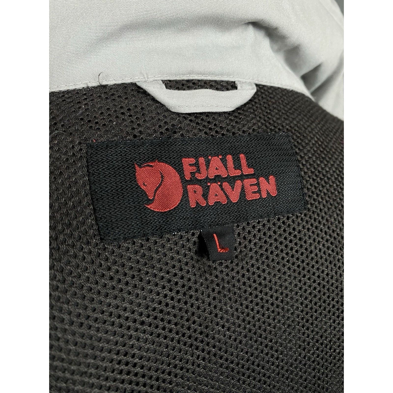 Fjallraven Fjallraven Men's Gray Multipocket Utility Hunting Windbreake Size US L / EU 52-54 / 3 - 12 Thumbnail