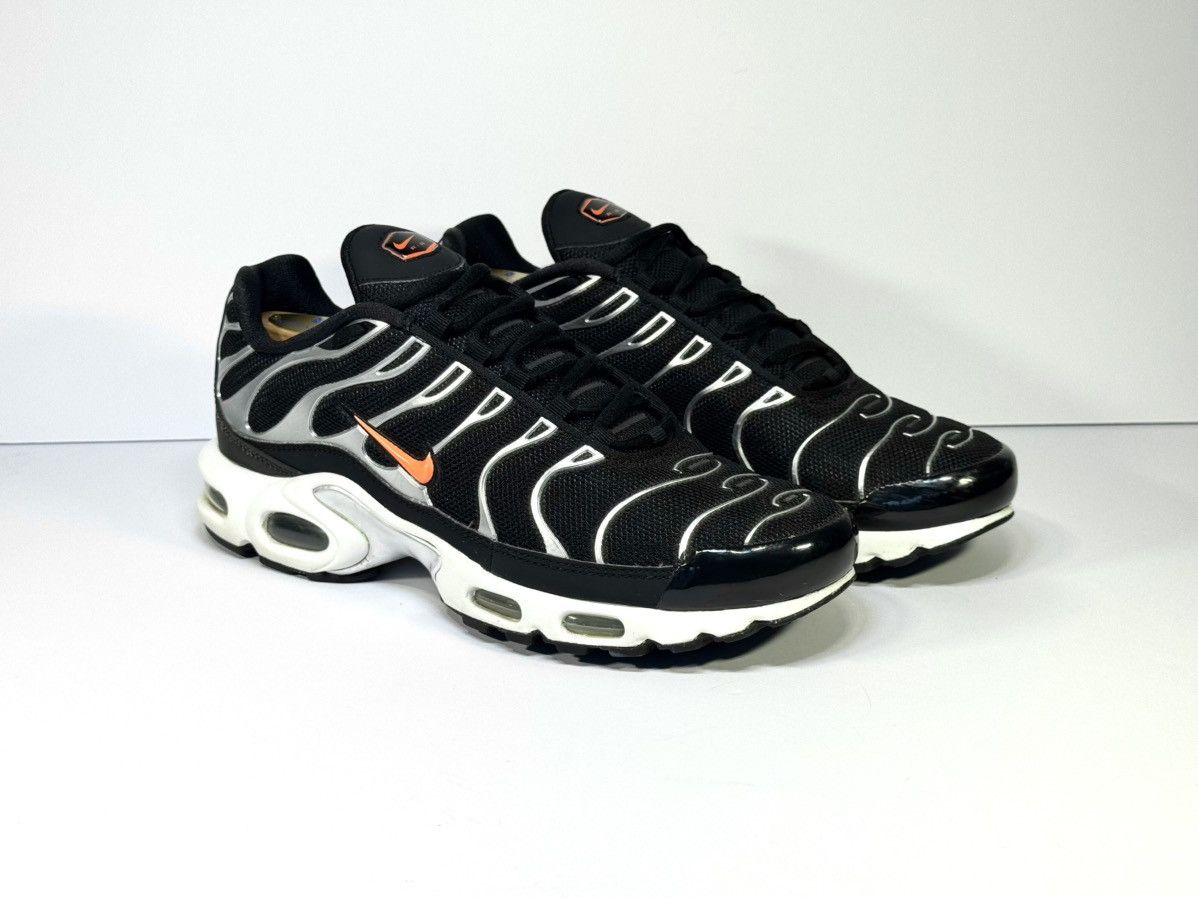 Nike Nike Air Max TN Plus OG Black Orange Metallic Size US 9 / EU 42 - 1 Thumbnail