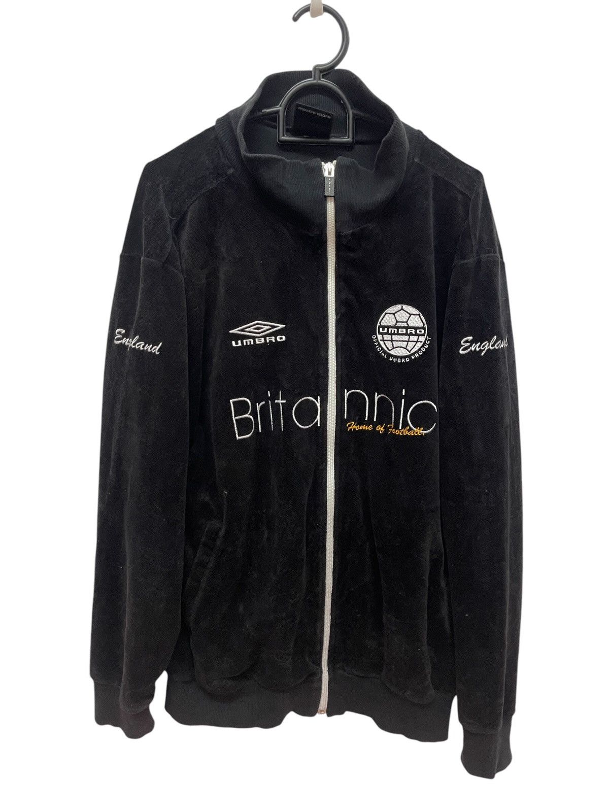 Umbro × Vintage VINTAGE UMBRO OFFICIAL ENGLAND FOOTBALL MERCHANDIZE Size US M / EU 48-50 / 2 - 1 Thumbnail