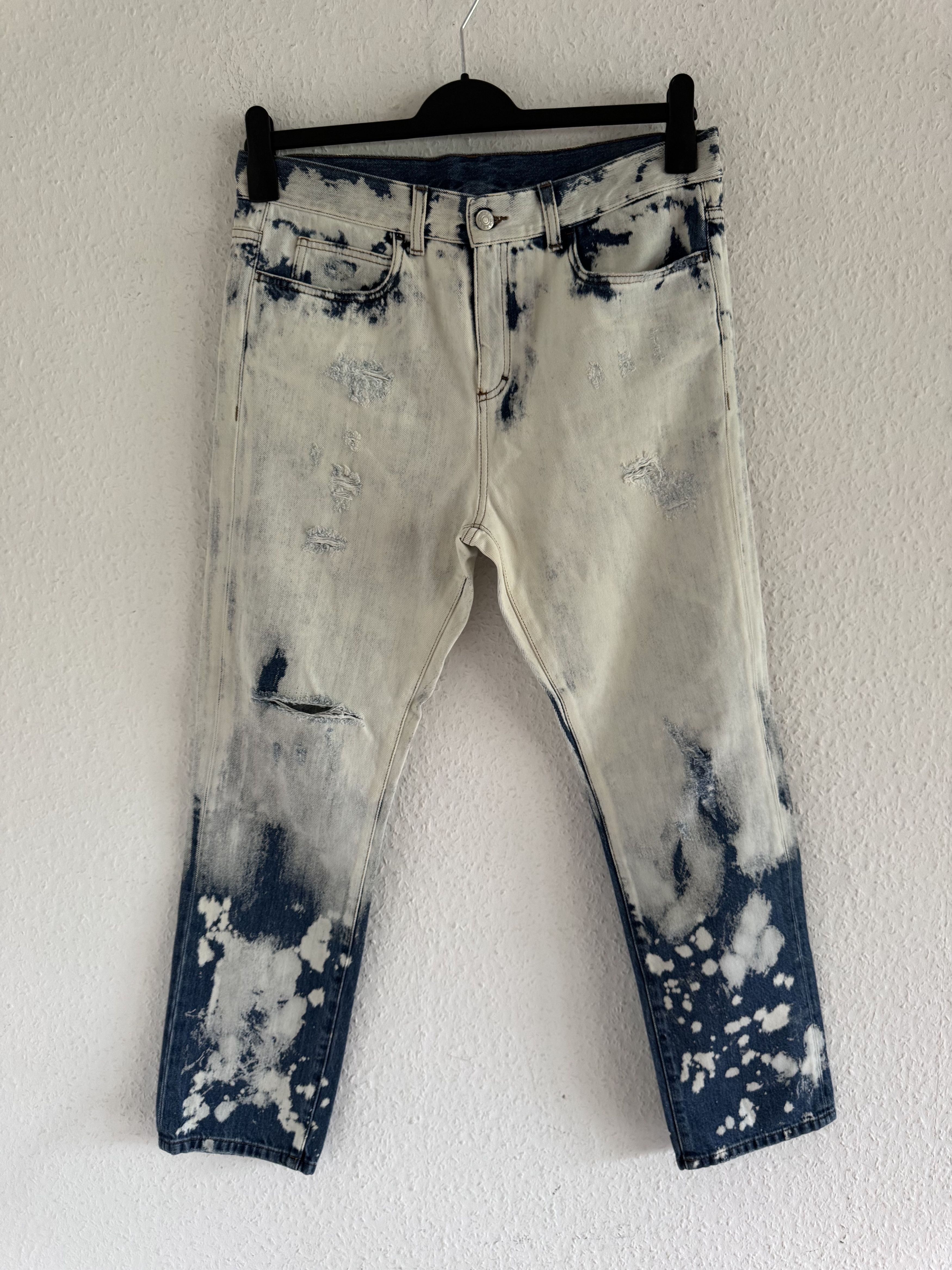 Gucci Bleached Boyfriend Jeans Size US 29 - 2 Thumbnail