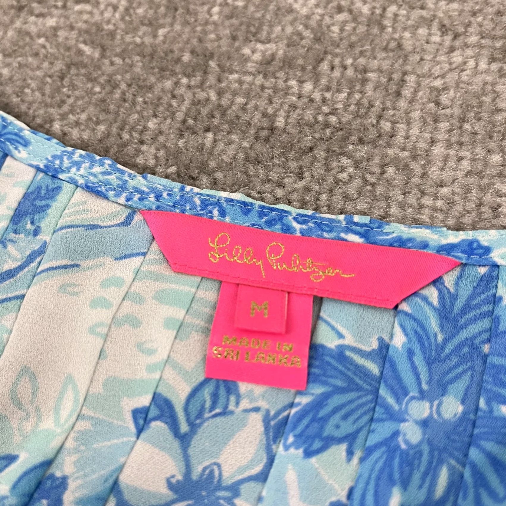Lilly Pulitzer Lilly Pulitzer Marlina Tunic Top Blouse Womens M Floral Multicolor 3/4 Sleeve V-Neck Casual Beach Classic Tropical Tunic Mens? Size M / US 6-8 / IT 42-44 - 2 Thumbnail