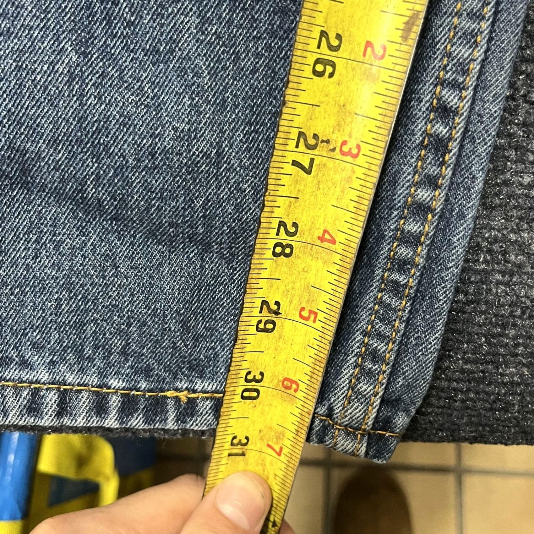 Levi's Levi's 550 Jeans Mens 36x32 Blue Medium Wash Denim Relaxed Fit Tapered Leg Denim Jeans Waist 36 Inseam 32 Size US 36 / EU 52 - 7 Thumbnail