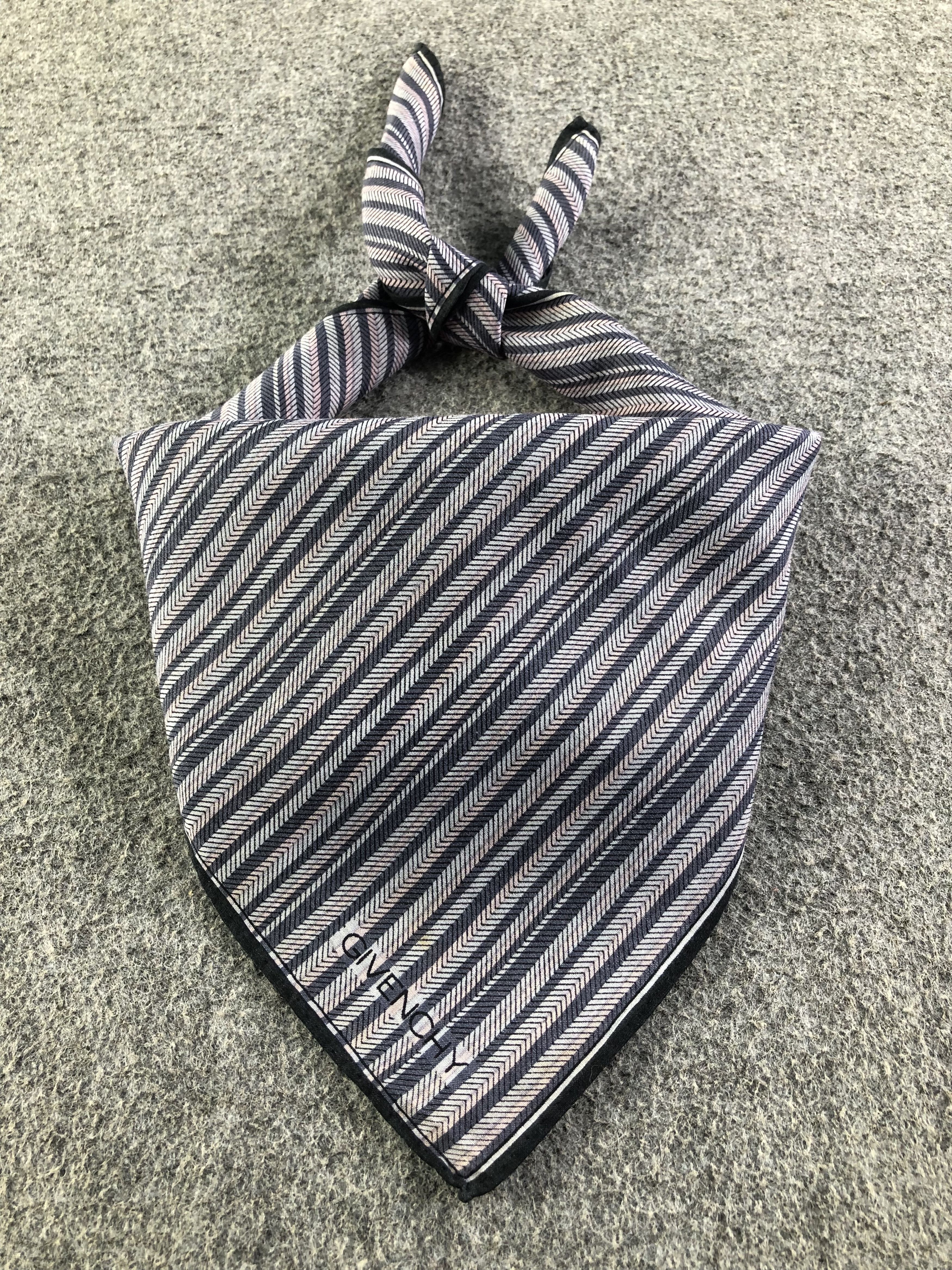 Vintage Givenchy Handkerchief / Bandana / Neckerchief Size ONE SIZE - 2 Thumbnail