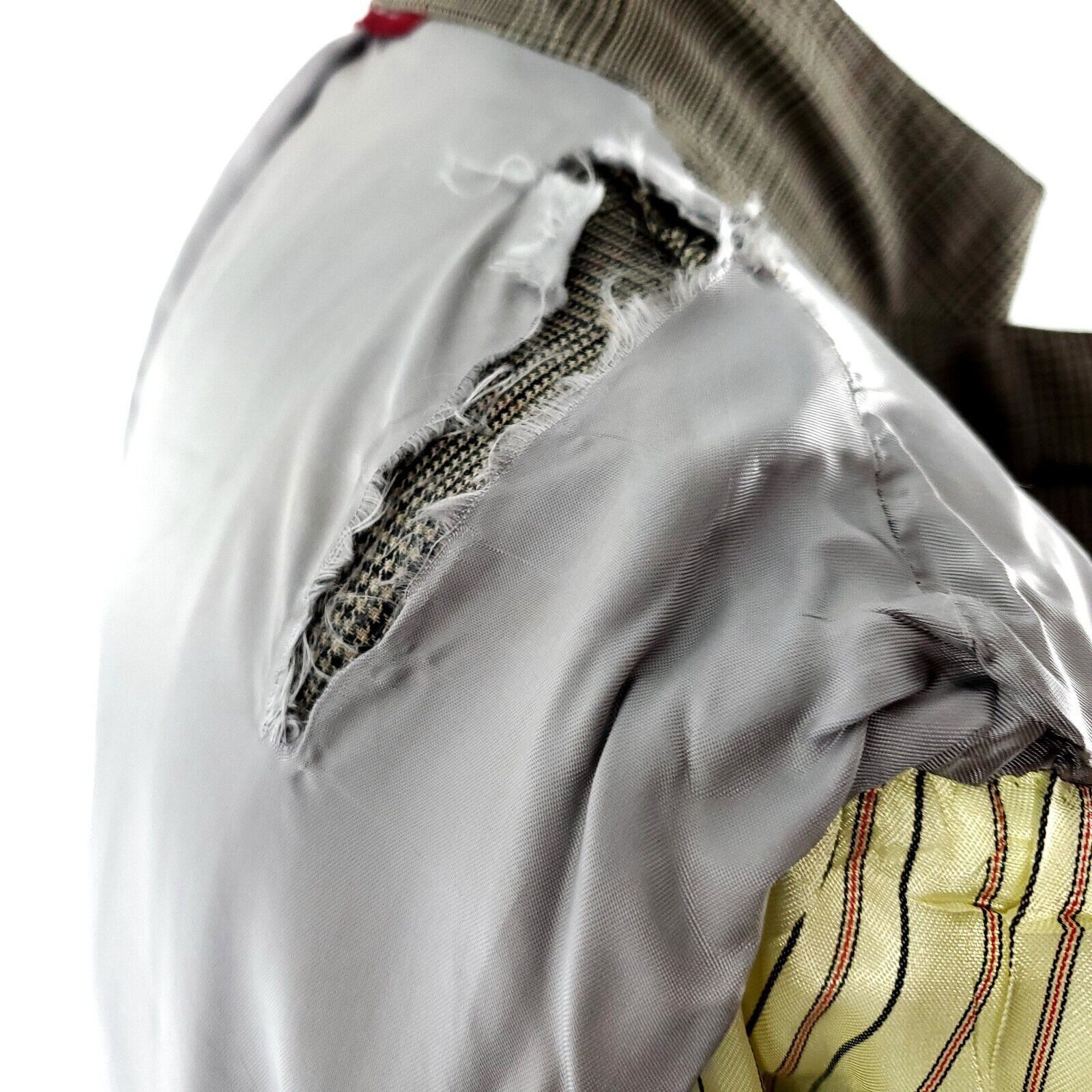 Jos. A. Bank Jos A Bank Wool 2 Button Sport Coat 40R Beige Plaid Windowpa Size 40R - 7 Thumbnail