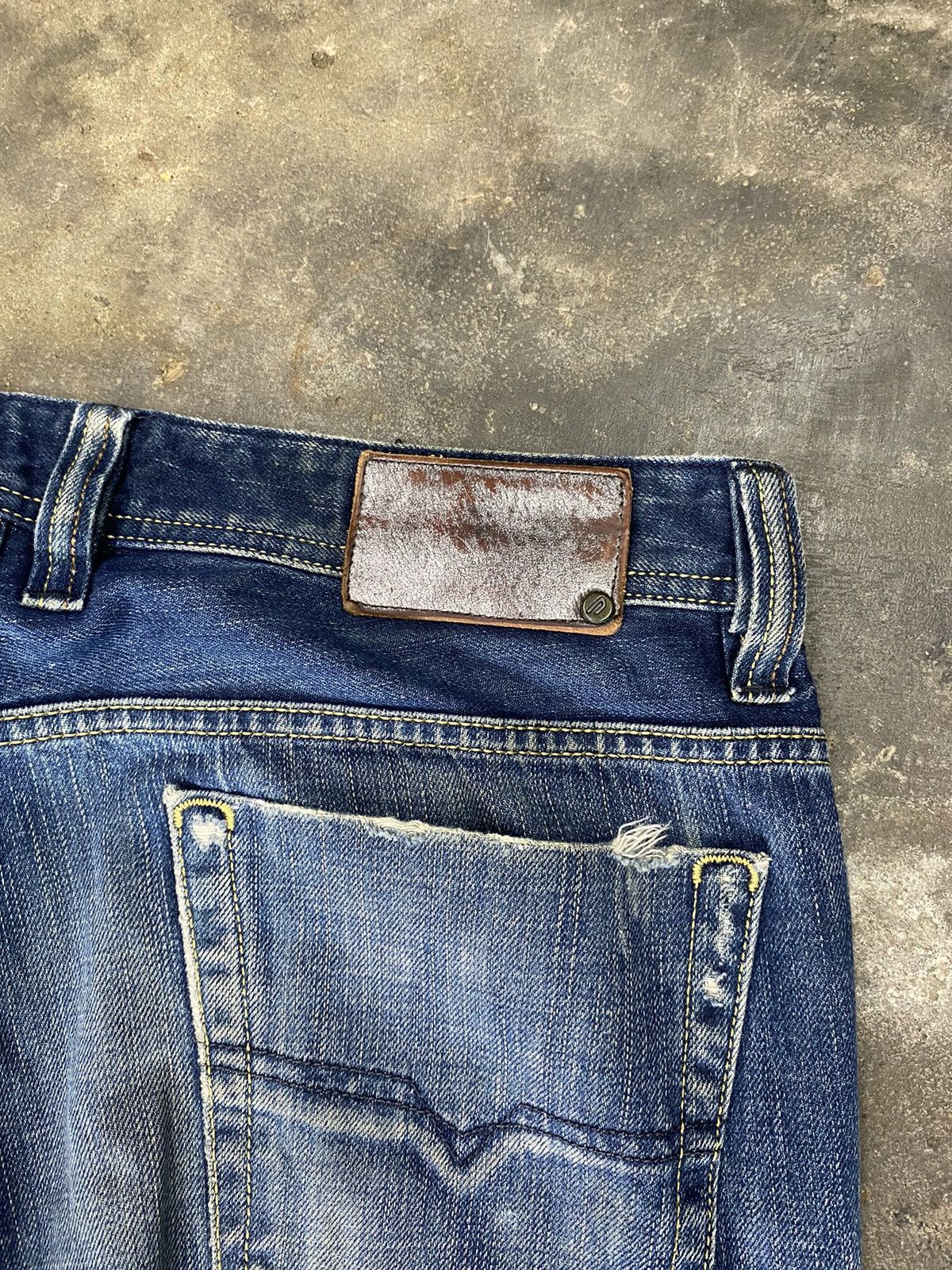 Diesel × Japanese Brand × Vintage Diesel industries blue jeans wash Size US 32 / EU 48 - 14 Thumbnail