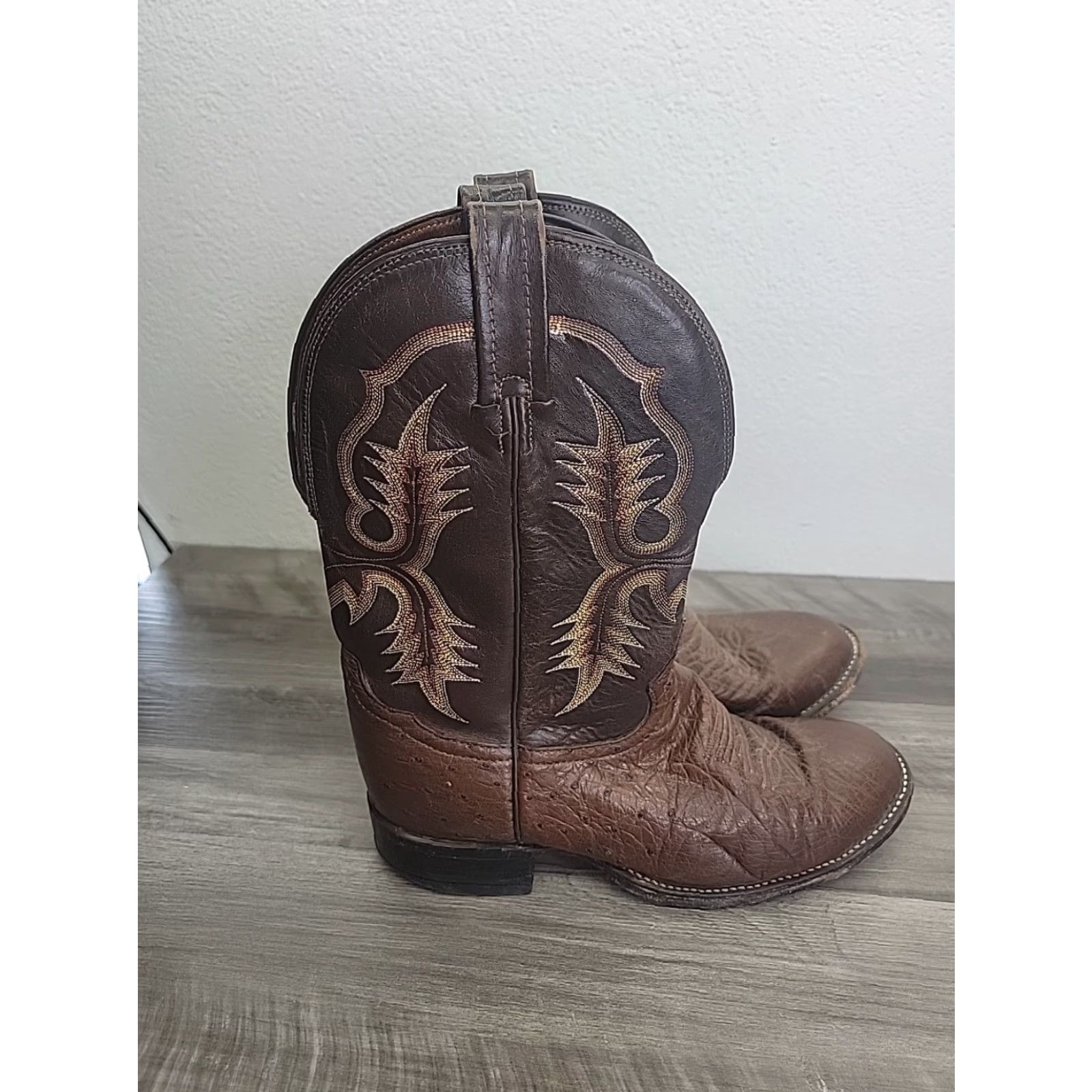 Tony Lama VINTAGE Tony Lama Cowboy Boots Mens 8.5 D CB2676 Brown Leather Western Made In U.S.A Mens Size US 9 / EU 42 - 7 Thumbnail