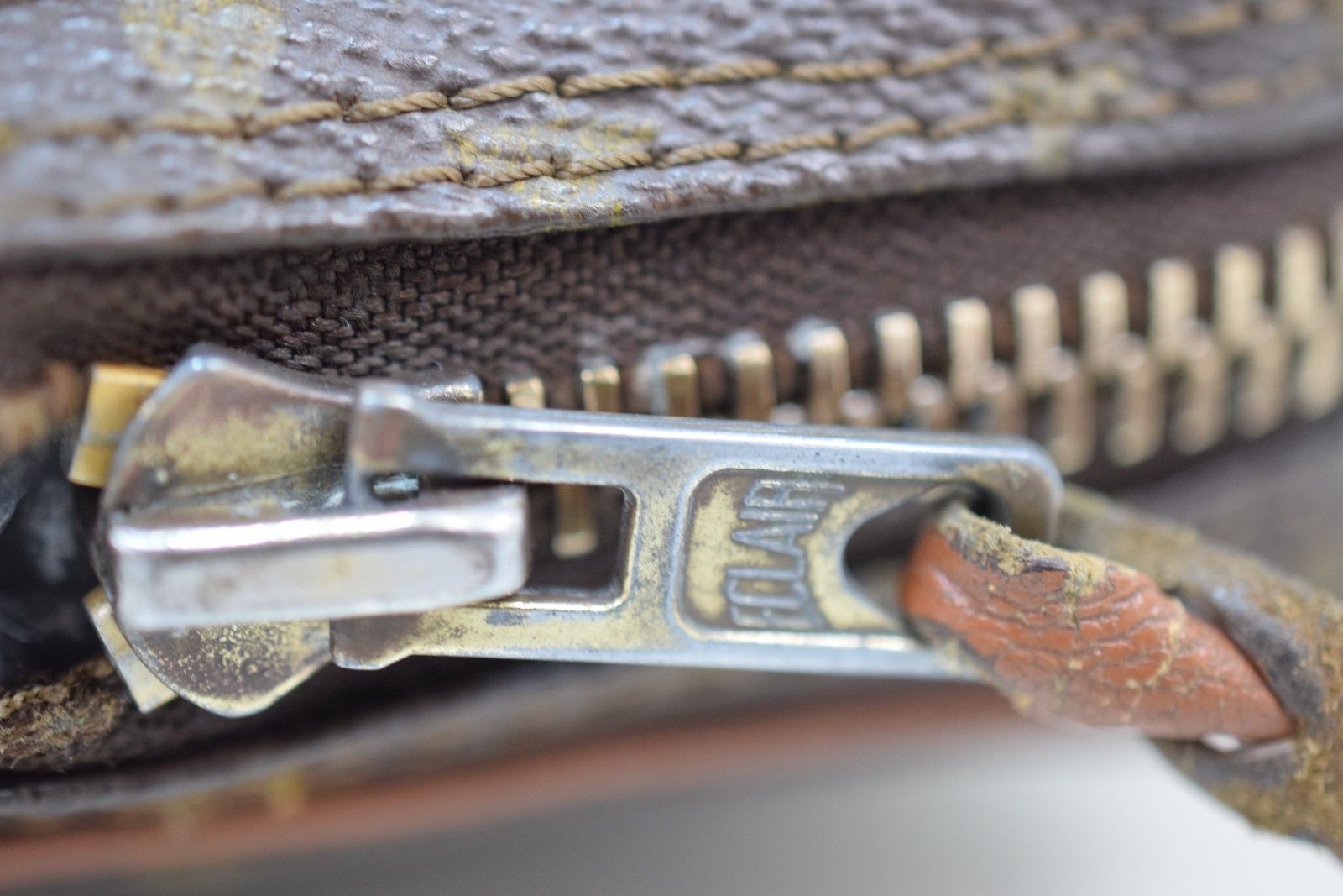 Louis Vuitton Louis Vuitton Mini Danube Crossbody Bag M45268 Size ONE SIZE - 10 Thumbnail
