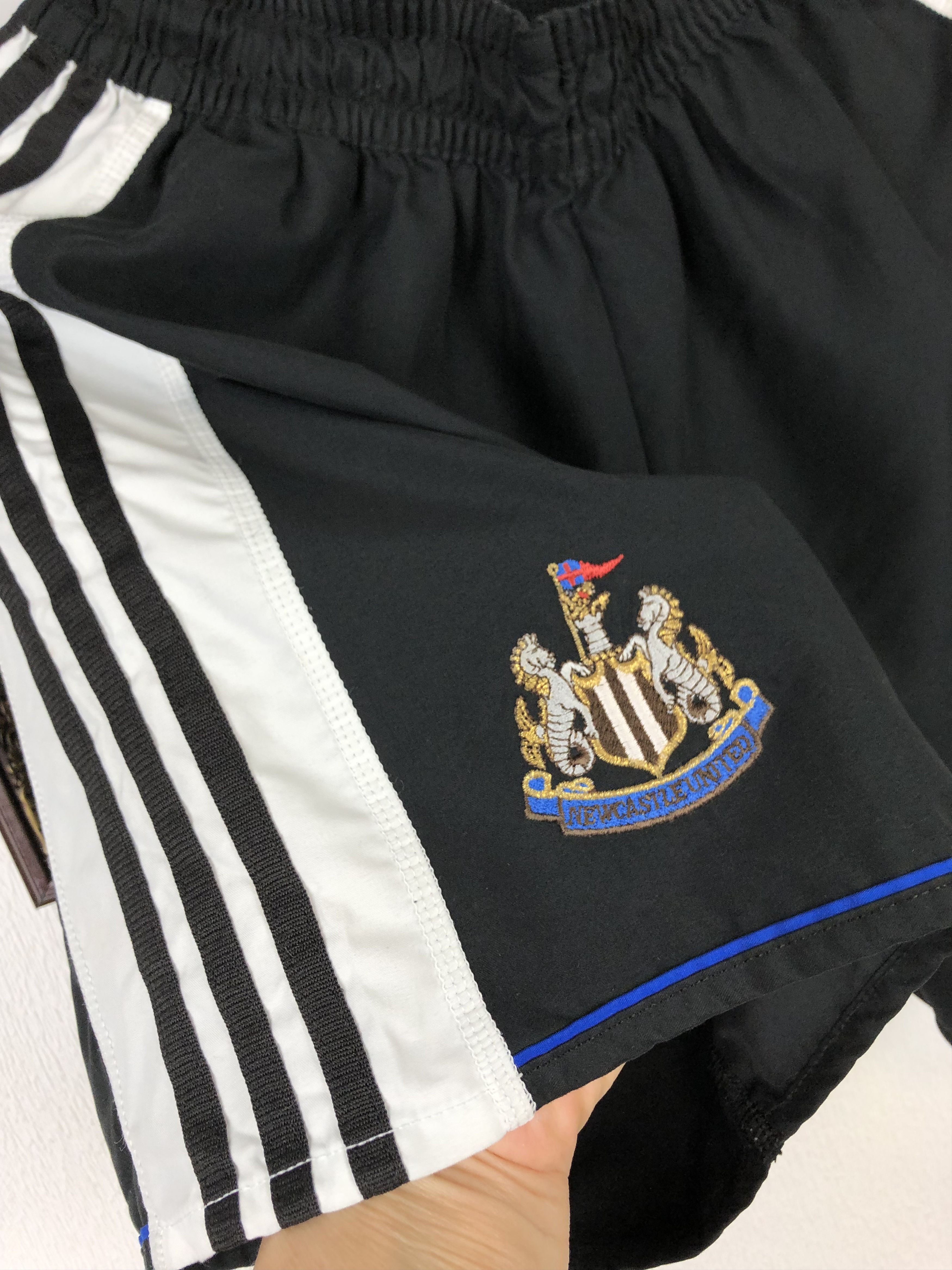 Adidas Vintage Adidas Newcastle United Football Shorts Soccer M Size US 32 / EU 48 - 4 Thumbnail