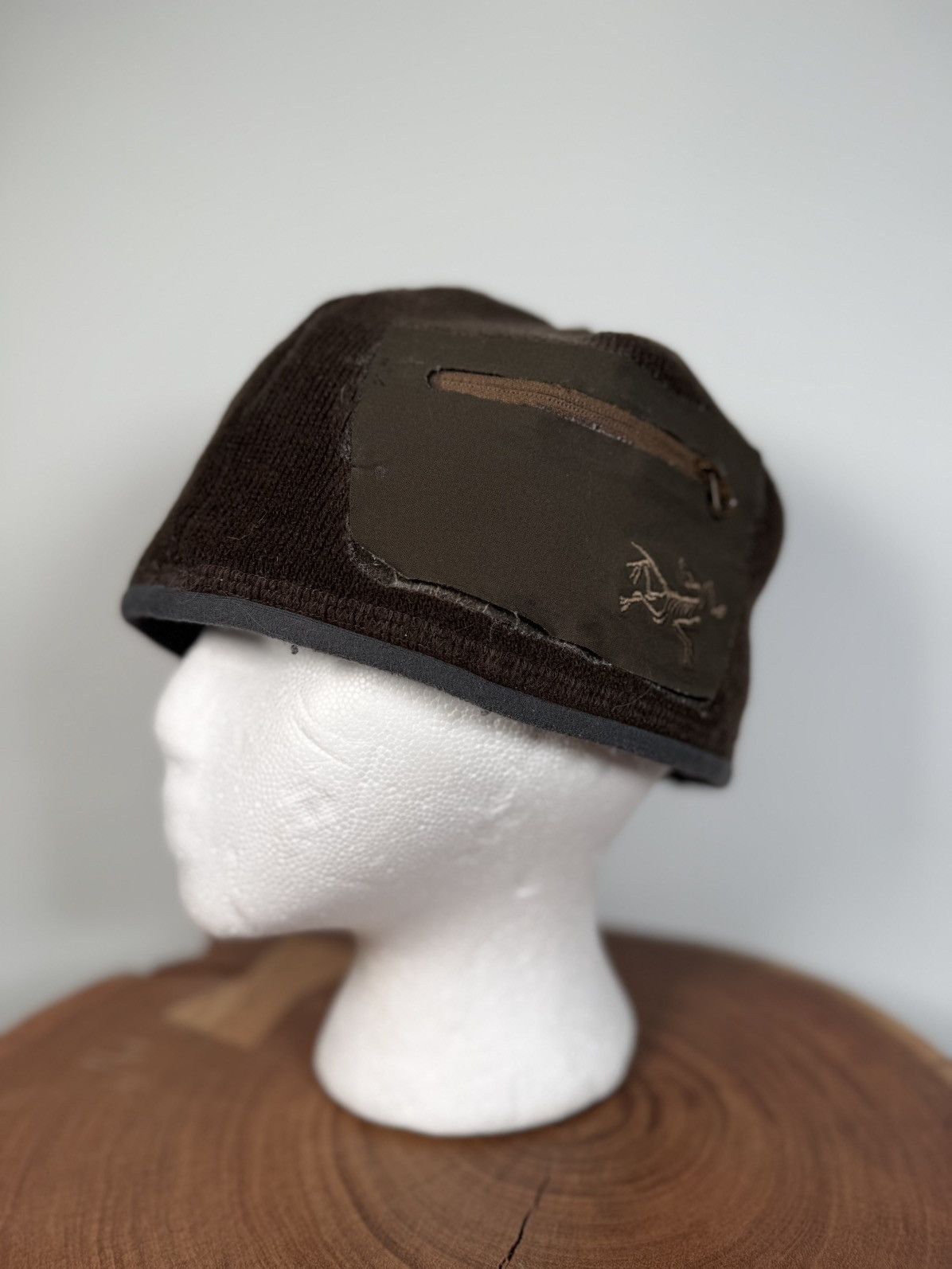 Arc'teryx Rare Vintage Arc'teryx Polartec Fleece Zip Pocket Beanie Size ONE SIZE - 1 Thumbnail