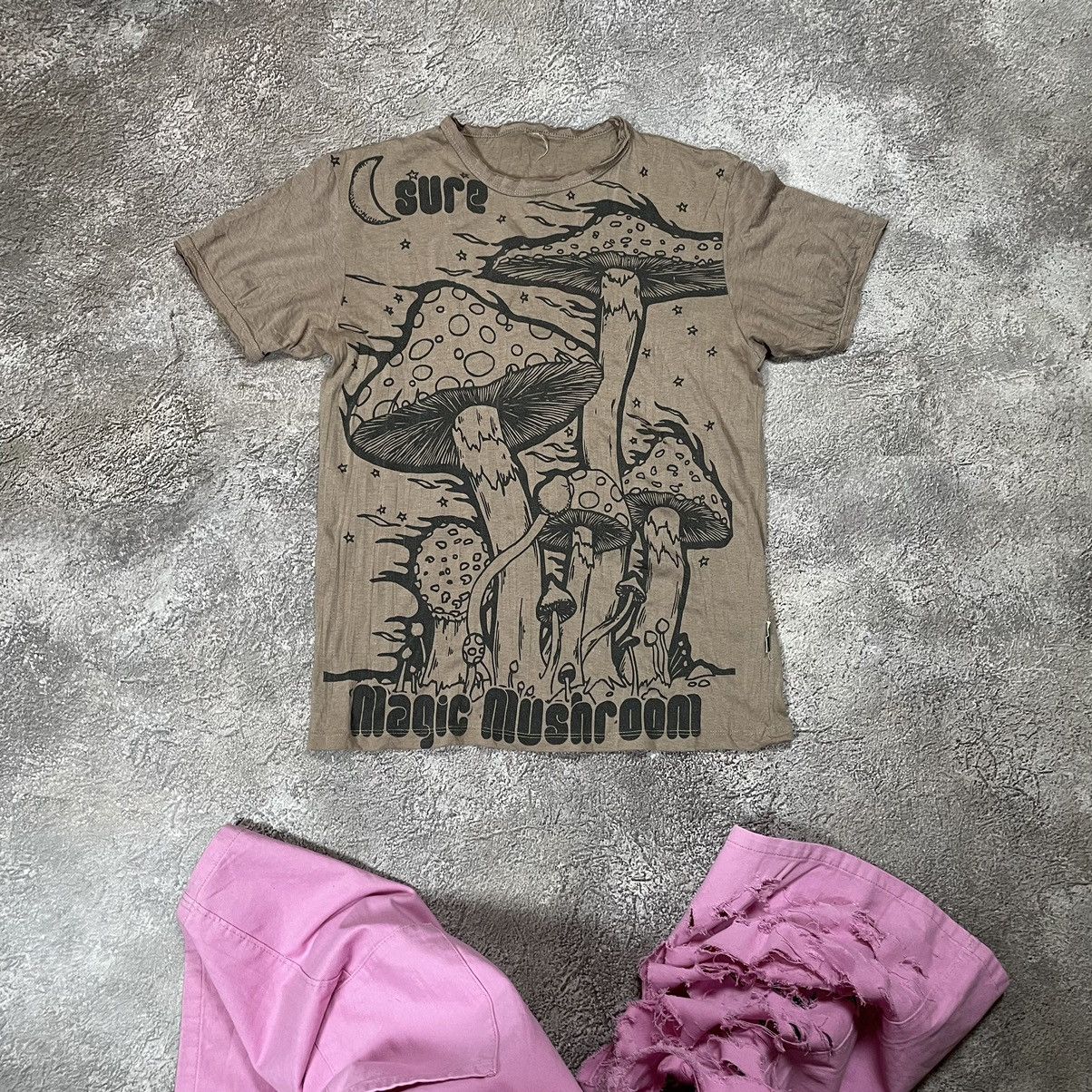 Vintage Vintage Y2K Magic Mushroom Graphic Tee Sun Faded Skate M Size US M / EU 48-50 / 2 - 1 Thumbnail