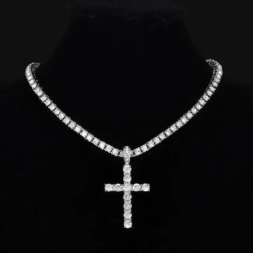 Japanese Brand Hip Hop Cross Pendant Necklace Size ONE SIZE - 1 Thumbnail