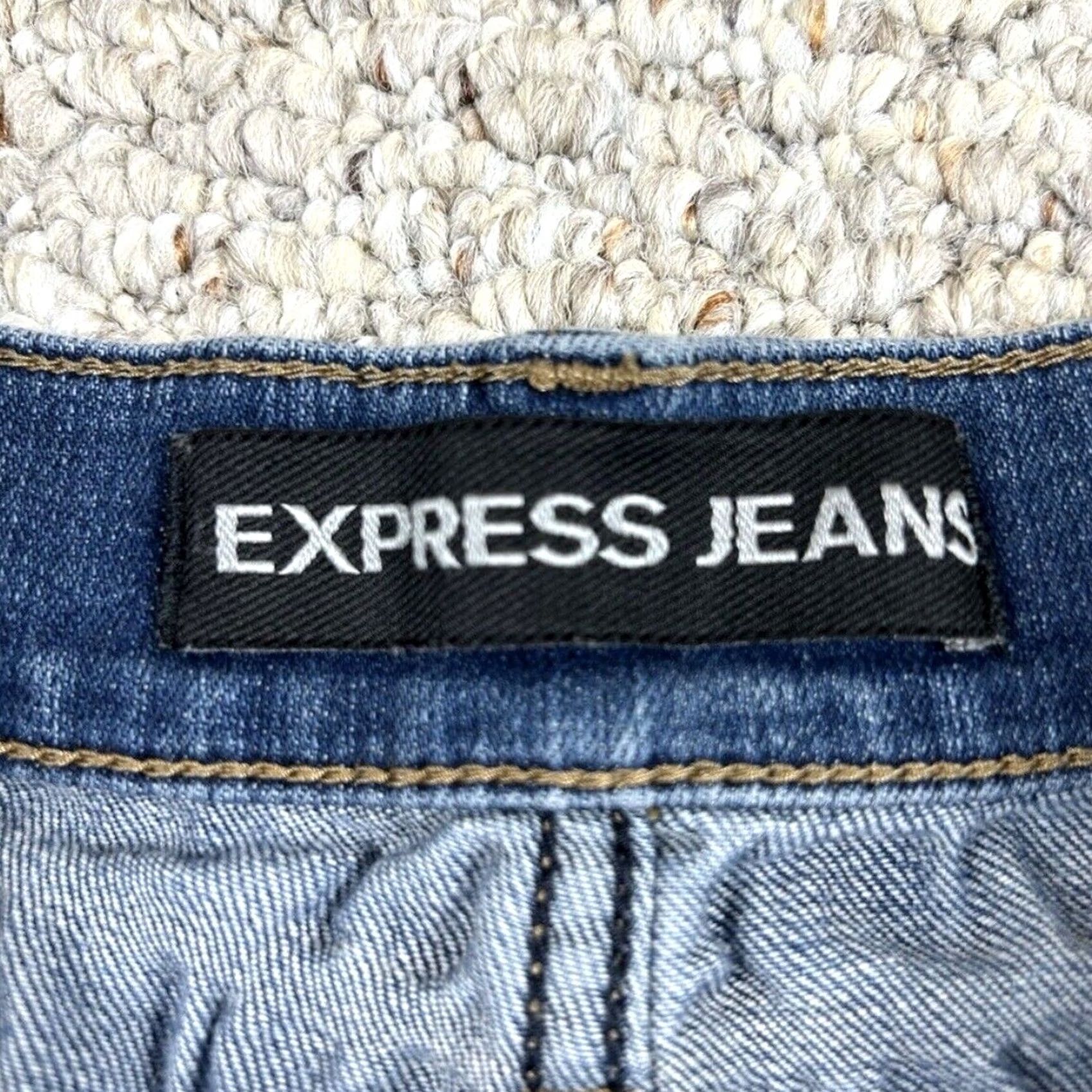 Express Express Jeans Women Shorts Size 4 Button Fly High Waist Distressed Cuffed Denim Size 27" / US 4 / IT 40 - 2 Thumbnail