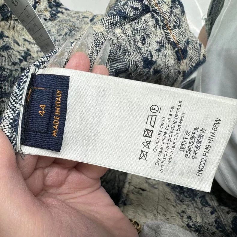 Louis Vuitton Louis Vuitton Blue floral-print logo denim jacket Size US S / EU 44-46 / 1 - 2 Thumbnail