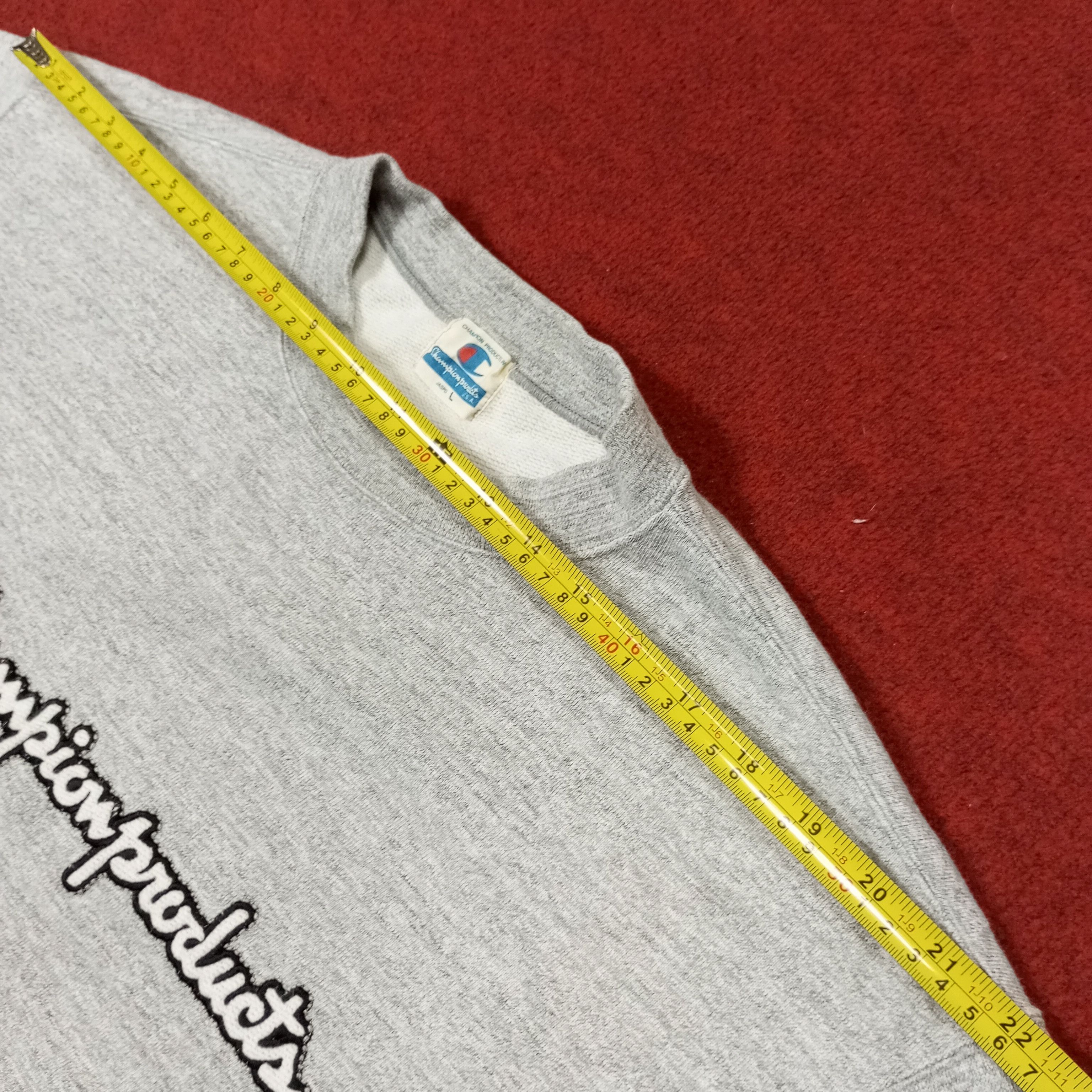 Champion × Vintage Champion Products Center Logo Spellout Design Sweatshirt Size US L / EU 52-54 / 3 - 9 Thumbnail
