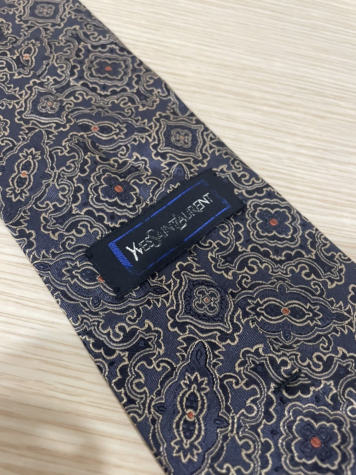 Yves Saint Laurent Yves Saint Lauren YSL Tie Paisley Design Size ONE SIZE - 2 Thumbnail
