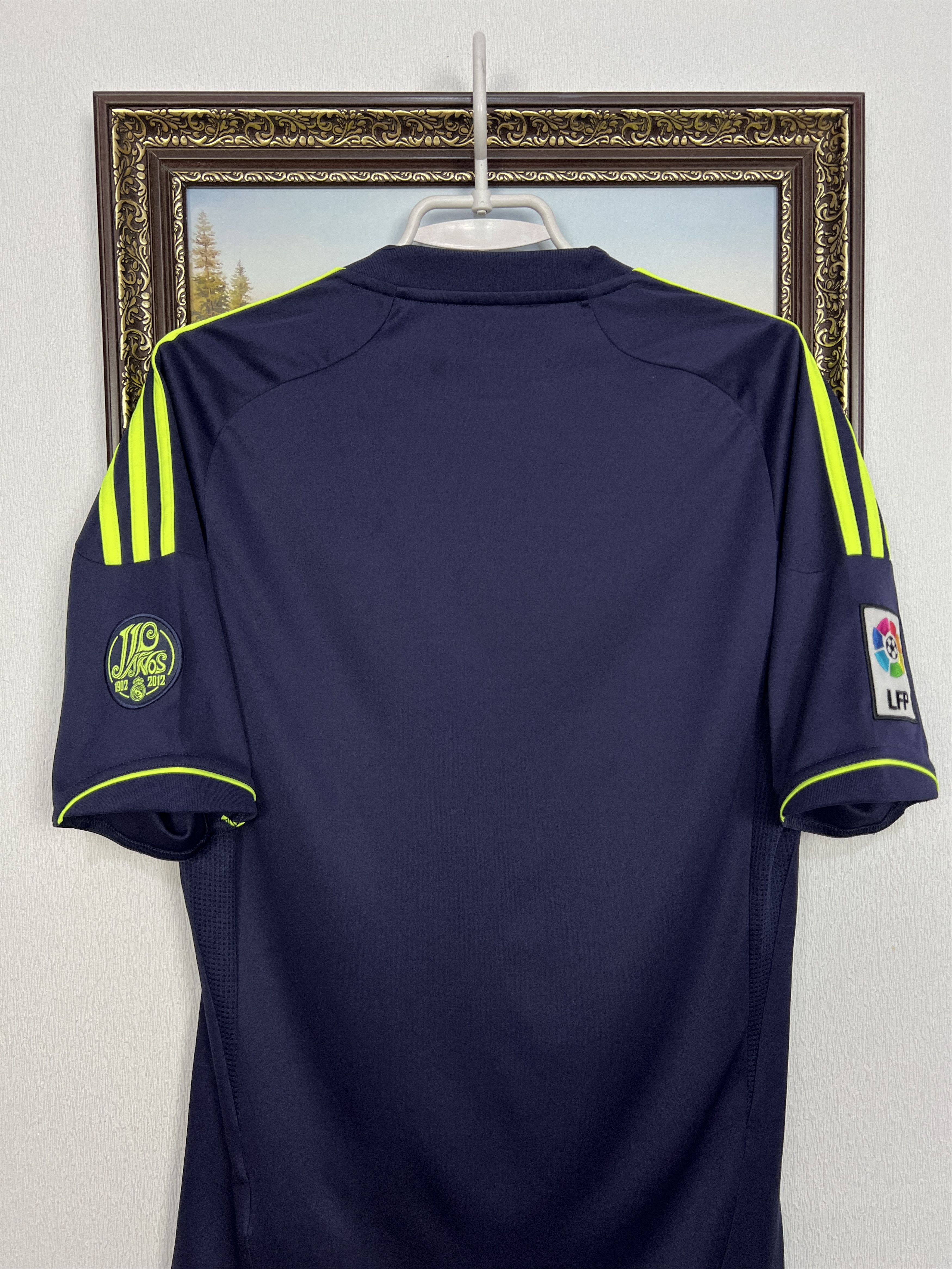 Adidas Real Madrid Away football shirt 2012 Soccer Jersey Trikot Size US S / EU 44-46 / 1 - 9 Thumbnail
