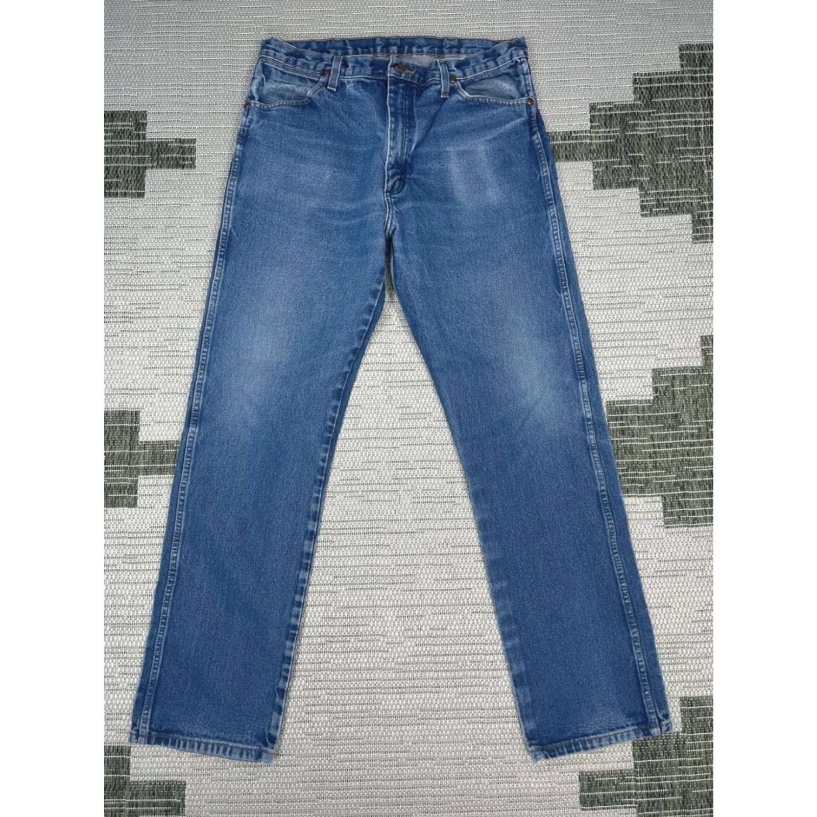 Wrangler Wrangler Jeans Mens 36 Blue Denim Logo Cotton High Rise Straight Leg 34x33 Jeans Size US 36 / EU 52 - 2 Thumbnail
