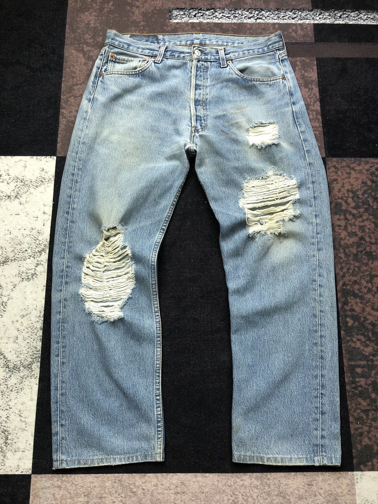 Levi's Vintage Levi's 501 Ripped/Distressed Baggy Jeans Size US 34 / EU 50 - 2 Thumbnail