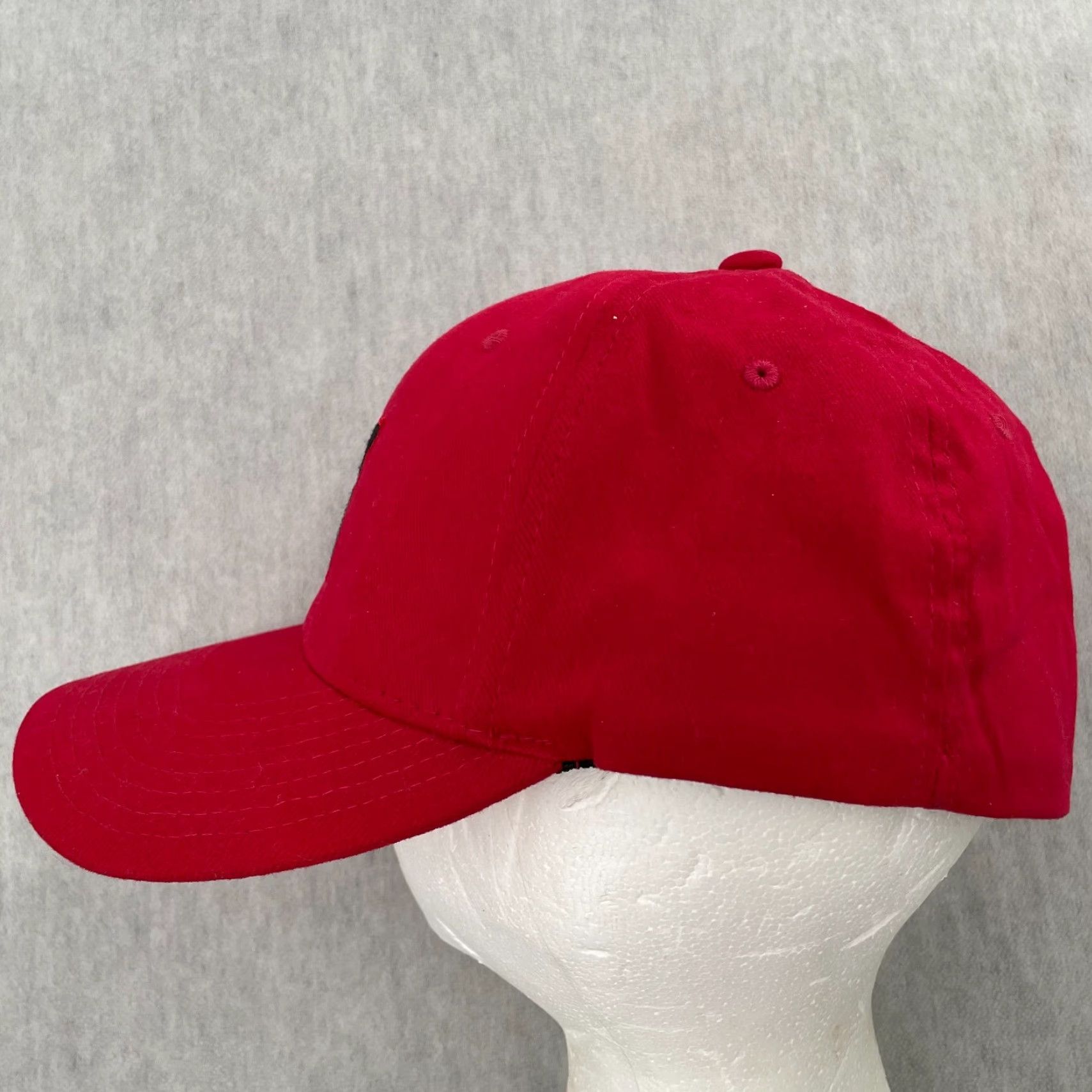 Nike VINTAGE Nike Hat Cap Adult OSFA Red Mini Swoosh Check Logo Mens Baseball Cap Shirt? Size ONE SIZE - 5 Thumbnail
