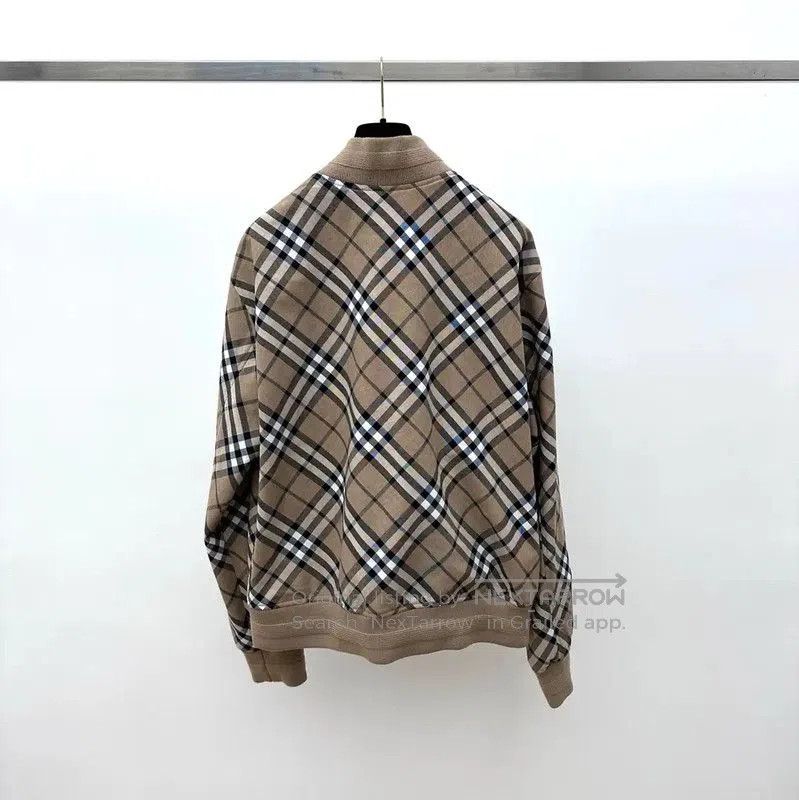 Burberry Burberry Camel Cotton Women's Jacket. Size L / US 10 / IT 46 - 2 Thumbnail