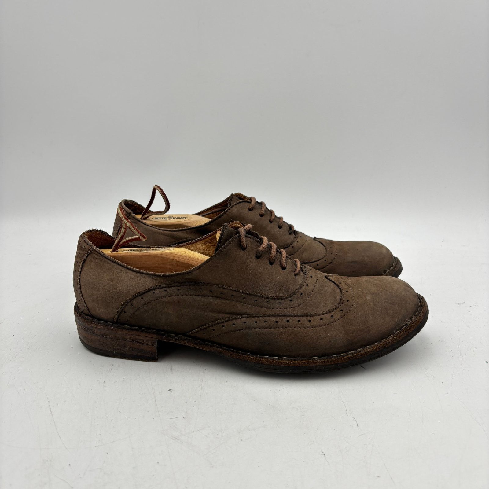 Fiorentini + Baker Fiorentini + Baker Wingtip Oxford Dress Shoes Leather 9 Size US 9 / EU 42 - 3 Thumbnail