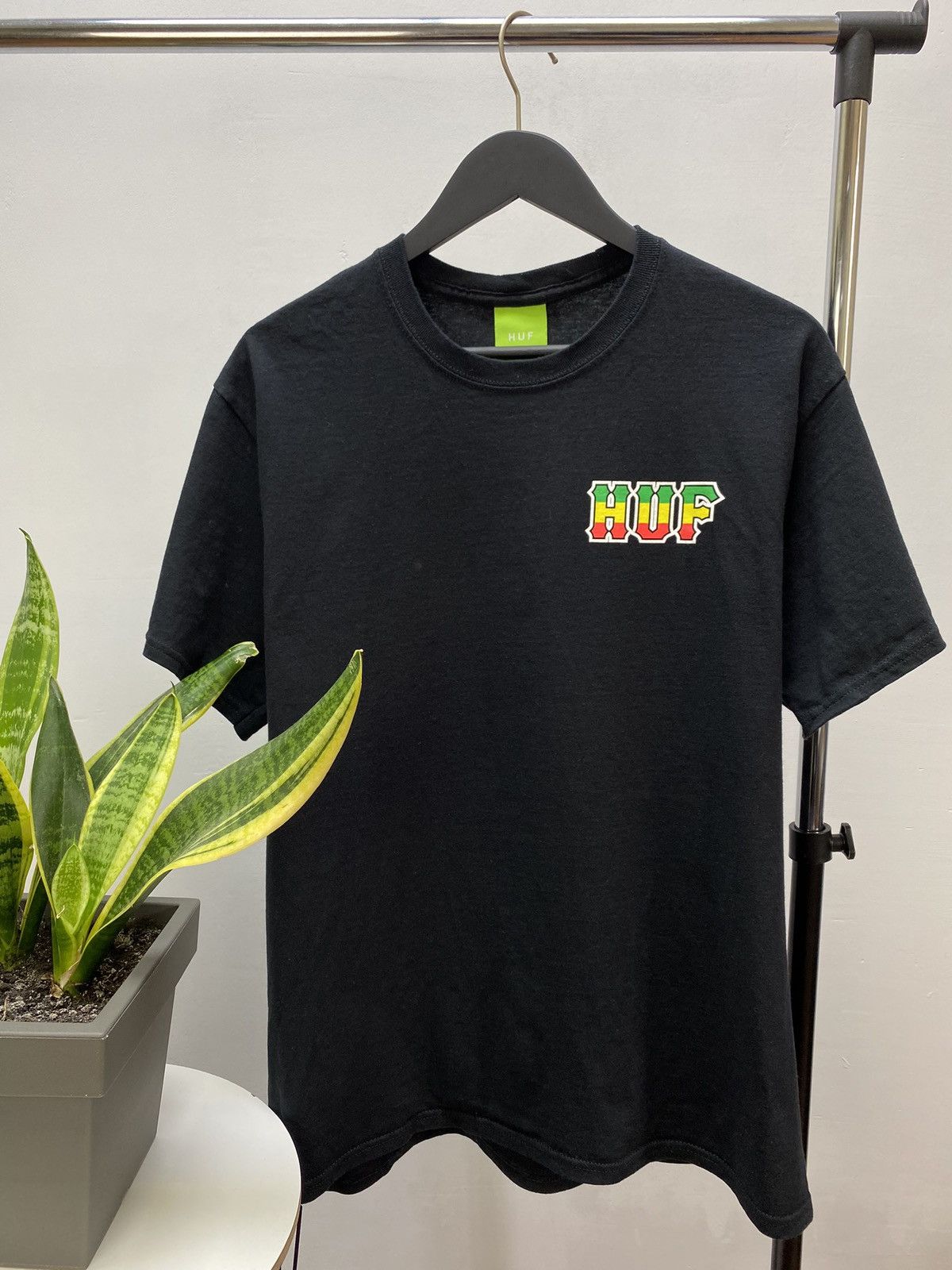 Huf Huf 20 Years Worldwide Streetwear Big Logo T shirt Size US L / EU 52-54 / 3 - 2 Thumbnail