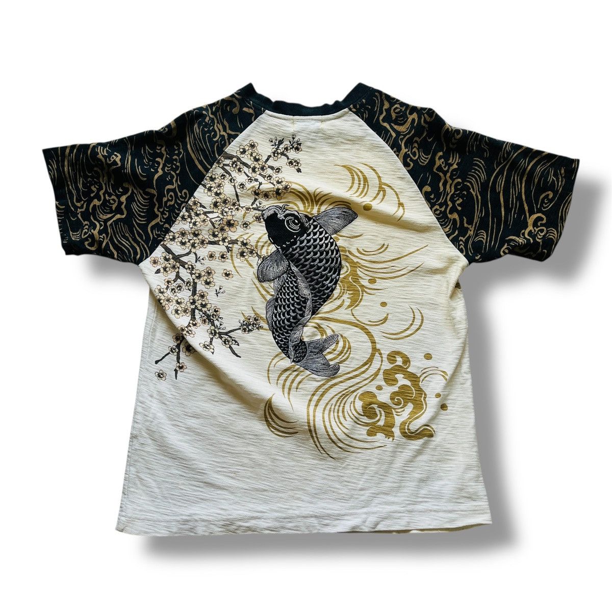 Japanese Brand × Vintage Vintage Kara Kuri Sukajan Embroidered Koi Fish TShirt Japan Size US M / EU 48-50 / 2 - 1 Thumbnail